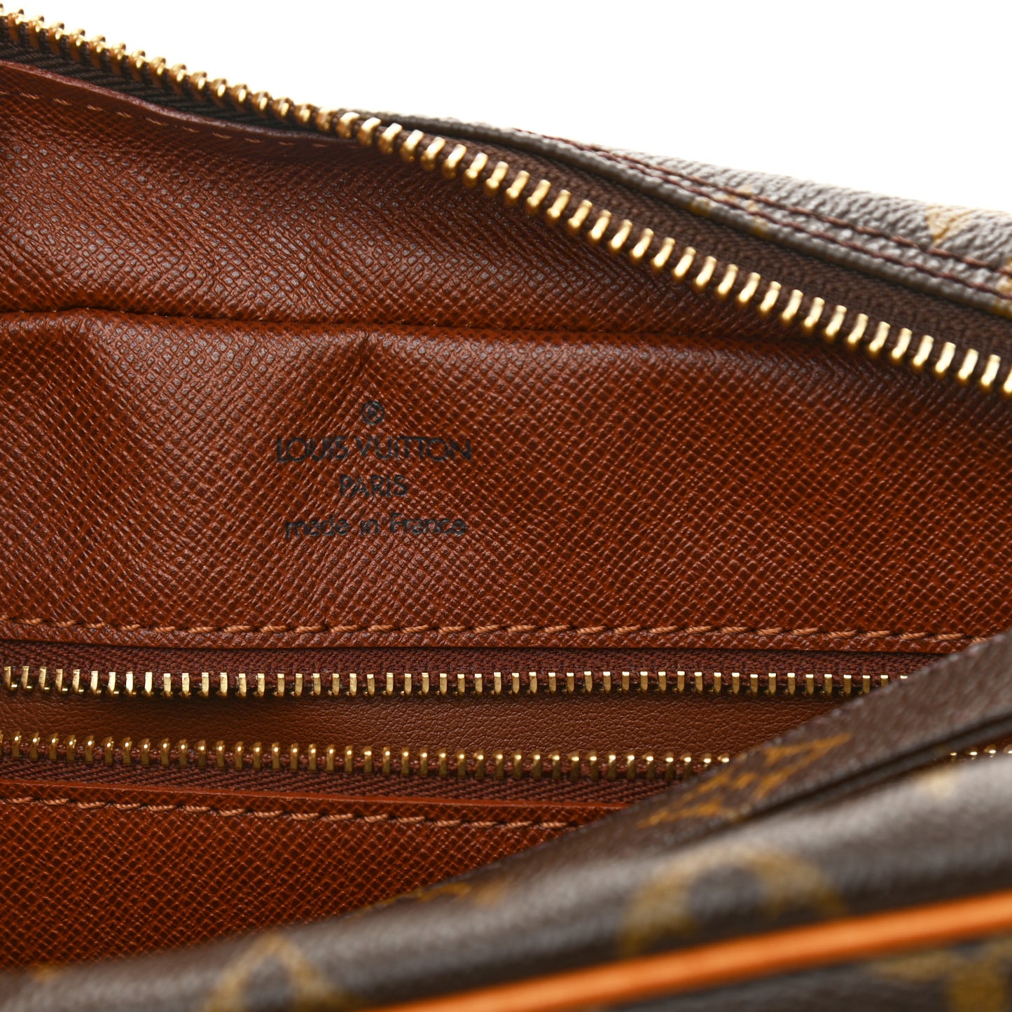Monogram Nil 28
