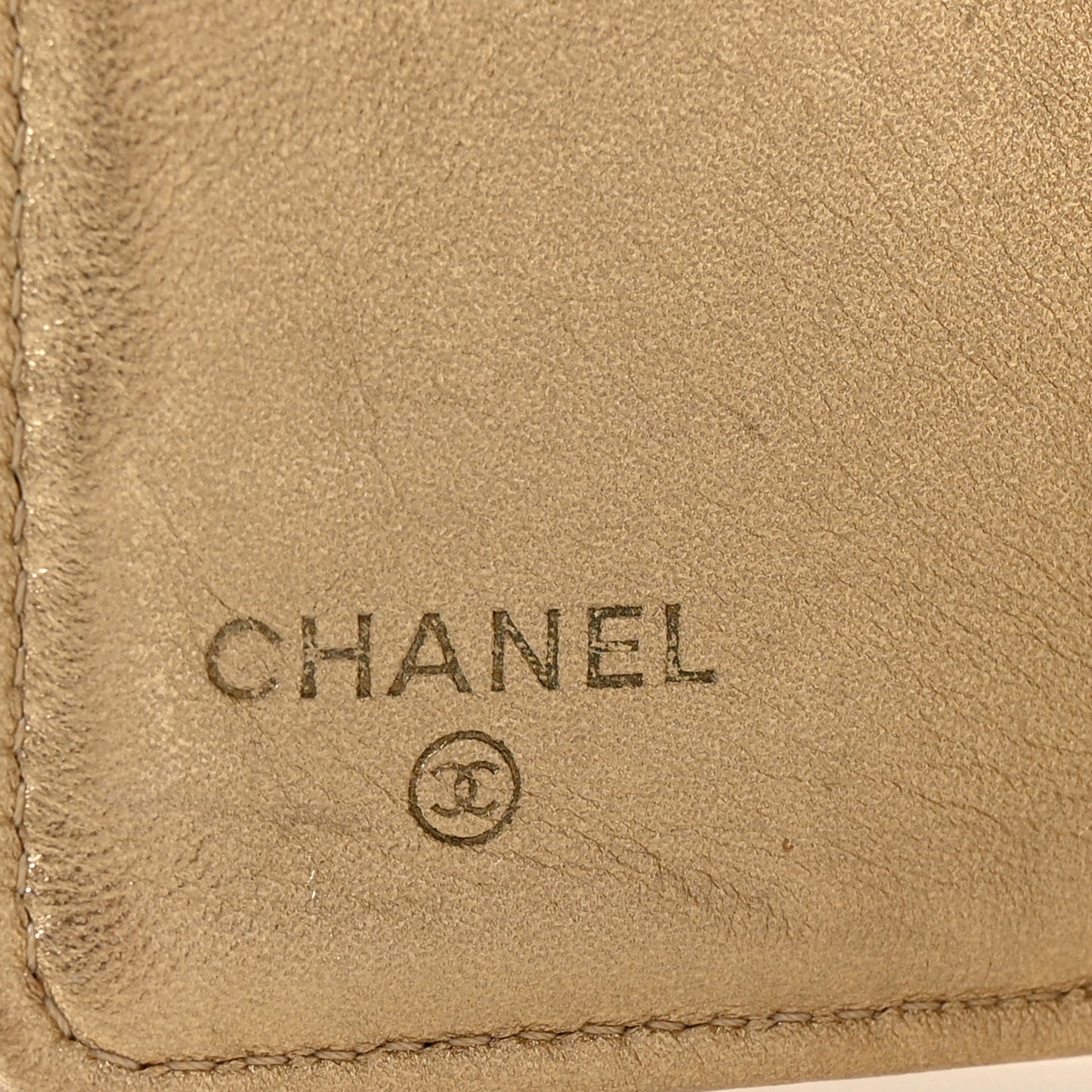 Metallic Calfskin Quilted Pixel Effect Yen Wallet Gold