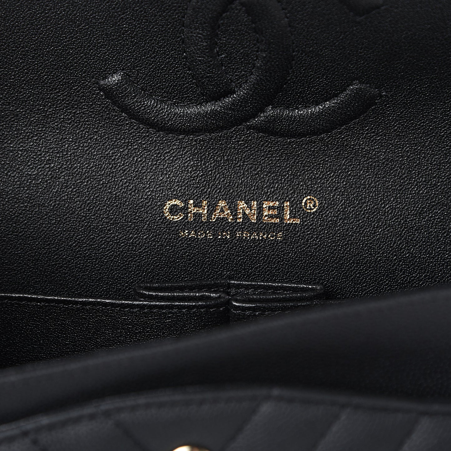 Caviar Chevron Quilted Medium Double Flap Black