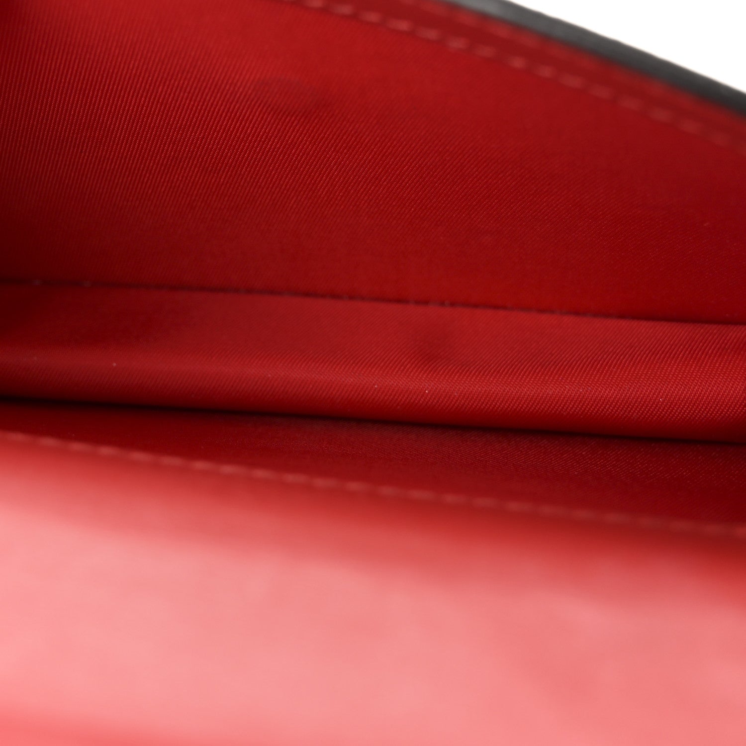 Gucci GG Supreme Monogram Mini Cherry Chain Bag 5 of 9