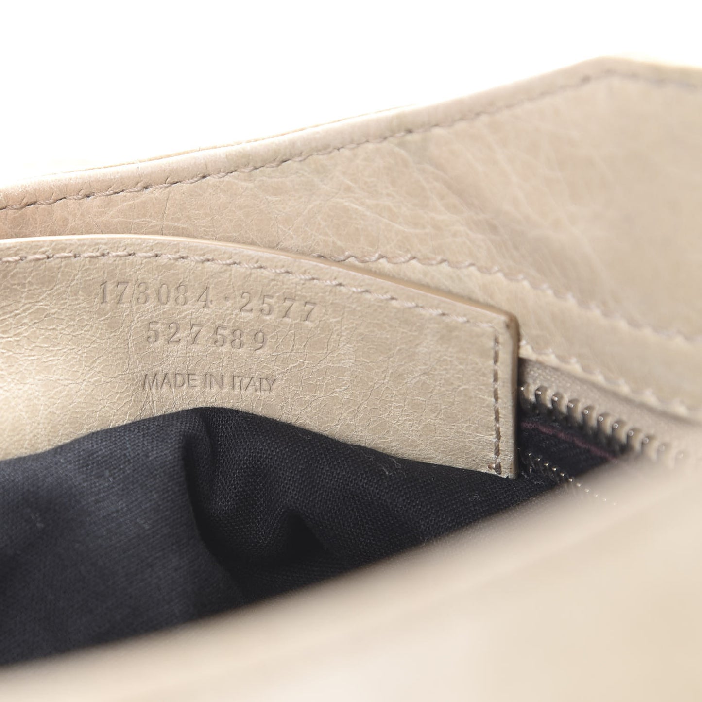 Agneau Giant 21 Silver Hardware City Praline