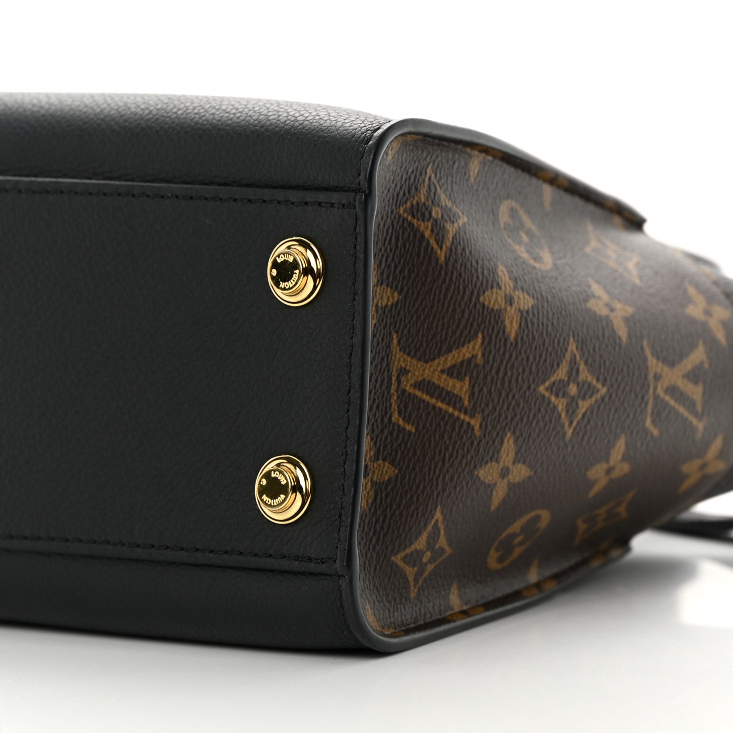 Calfskin Monogram On My Side PM Black
