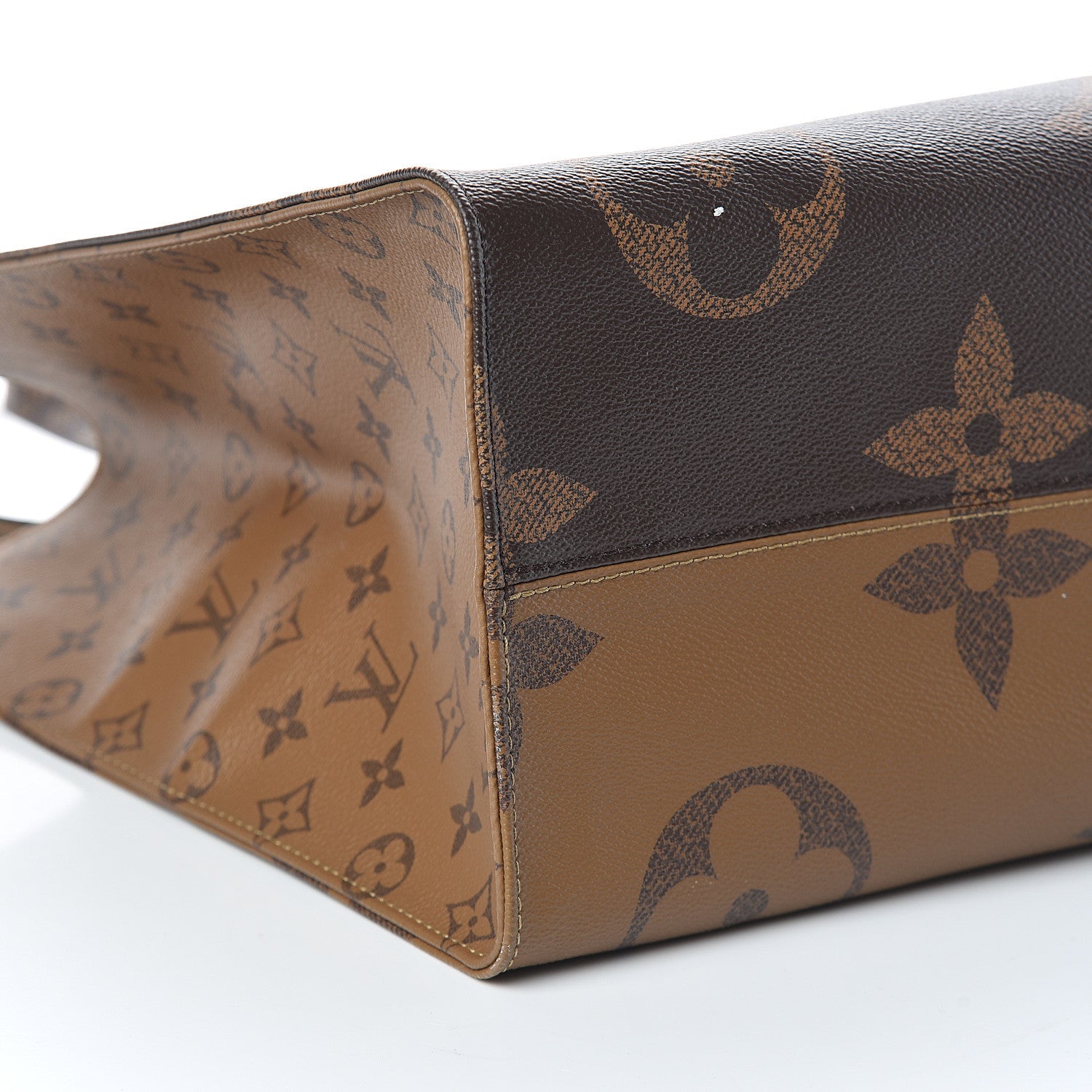 Louis Vuitton Reverse Monogram Giant Onthego GM 7 of 10