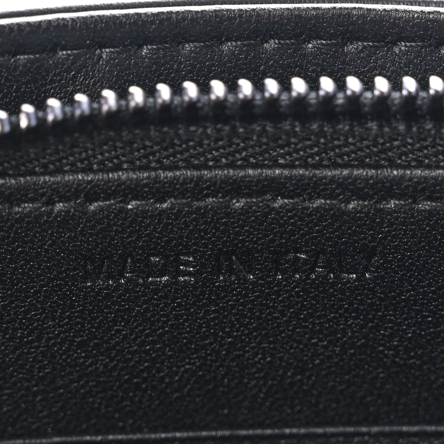 Calfskin Macrocannage Diamond Caro Zipped Pouch With Chain Black