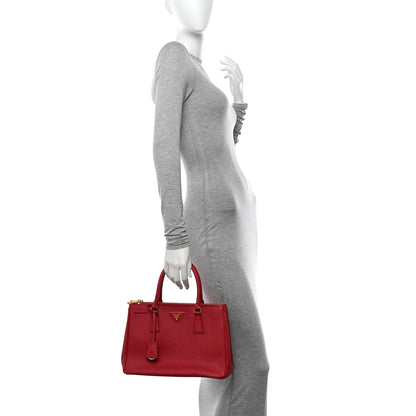 Prada Saffiano Small Galleria Double Zip Rosso 2 of 17