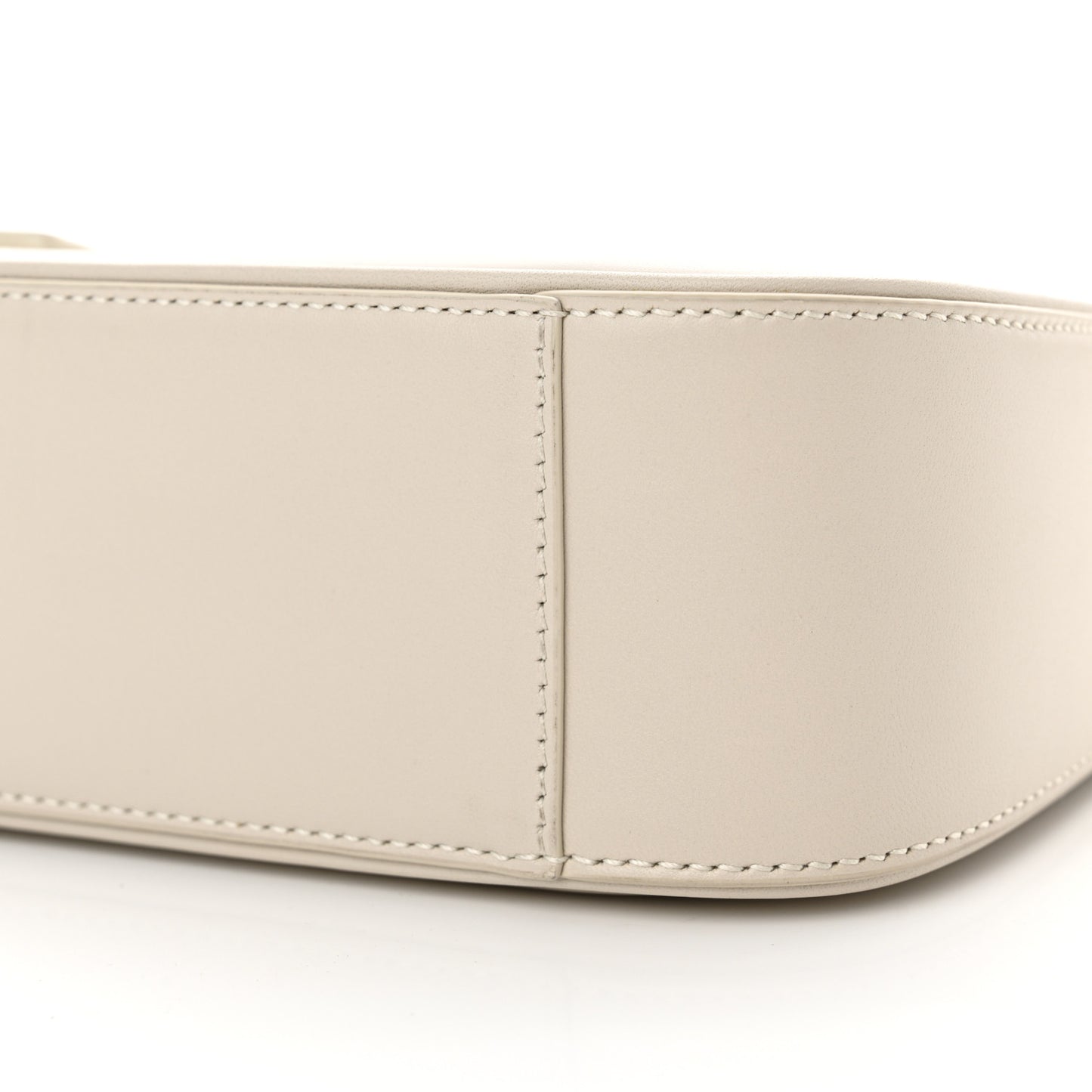 Smooth Calfskin Le 5 A 7 Hobo Crema Soft