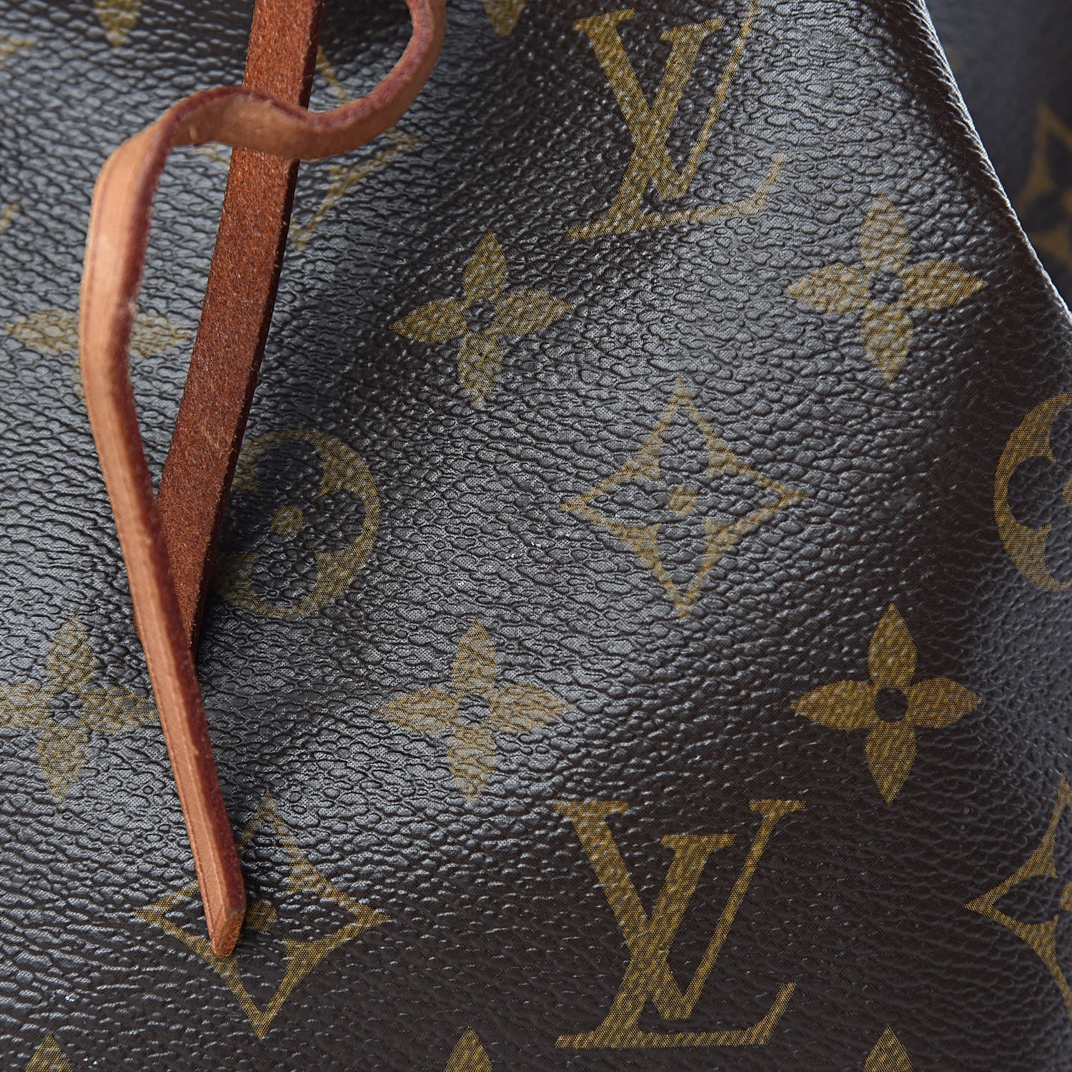 Louis Vuitton Monogram Noe 18 of 19