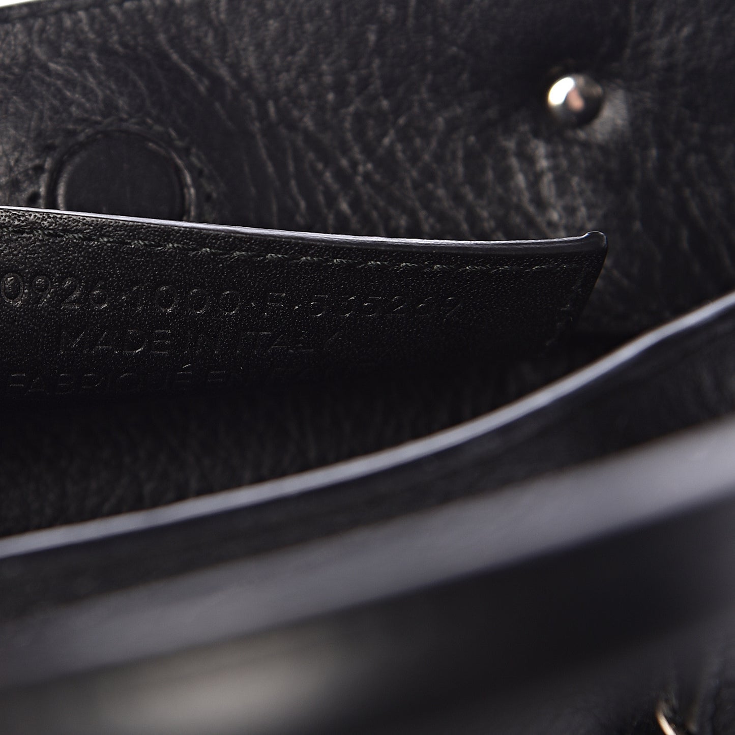 Veau Papier A6 Zip Around Tote Black