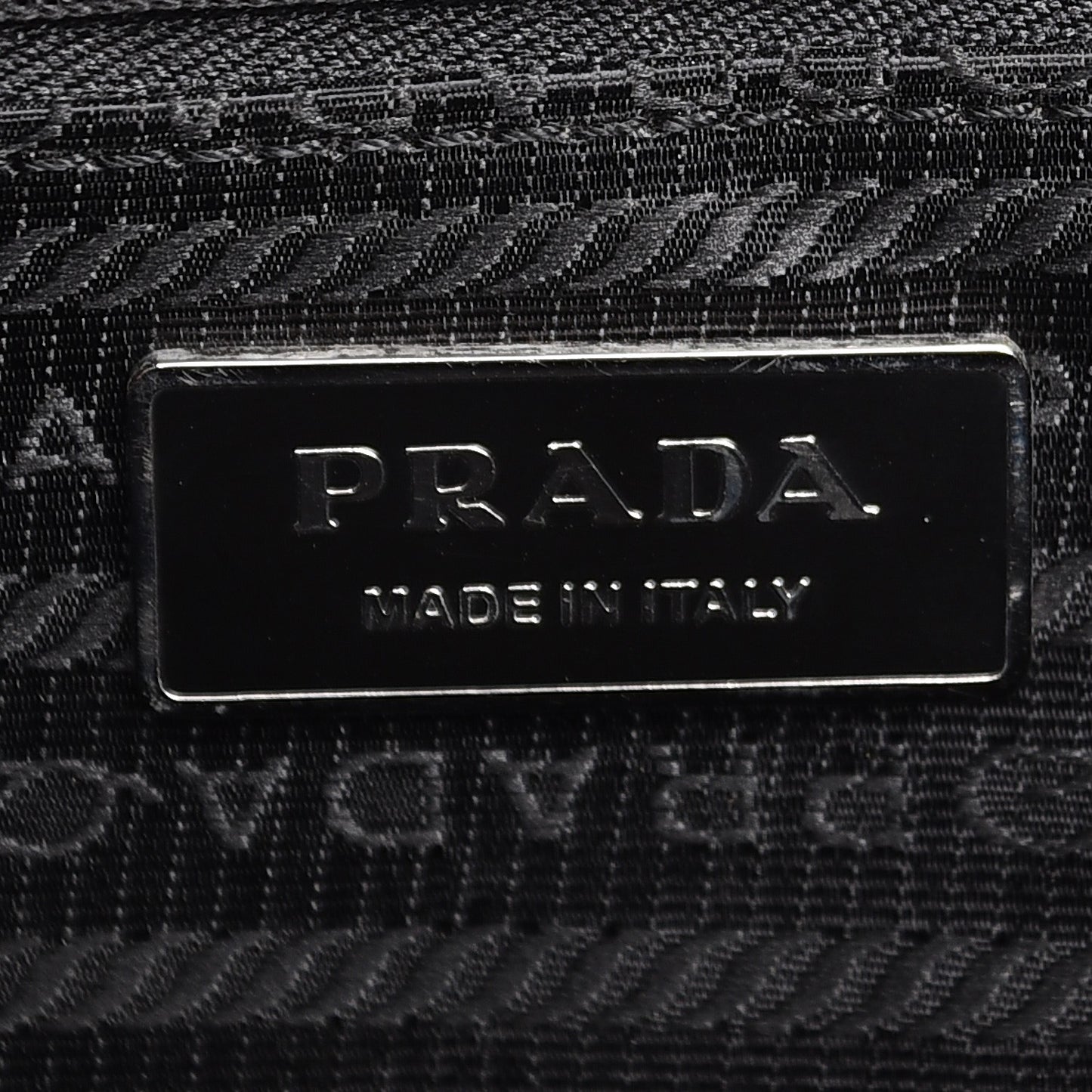 Nylon Vela Messenger Bag Black