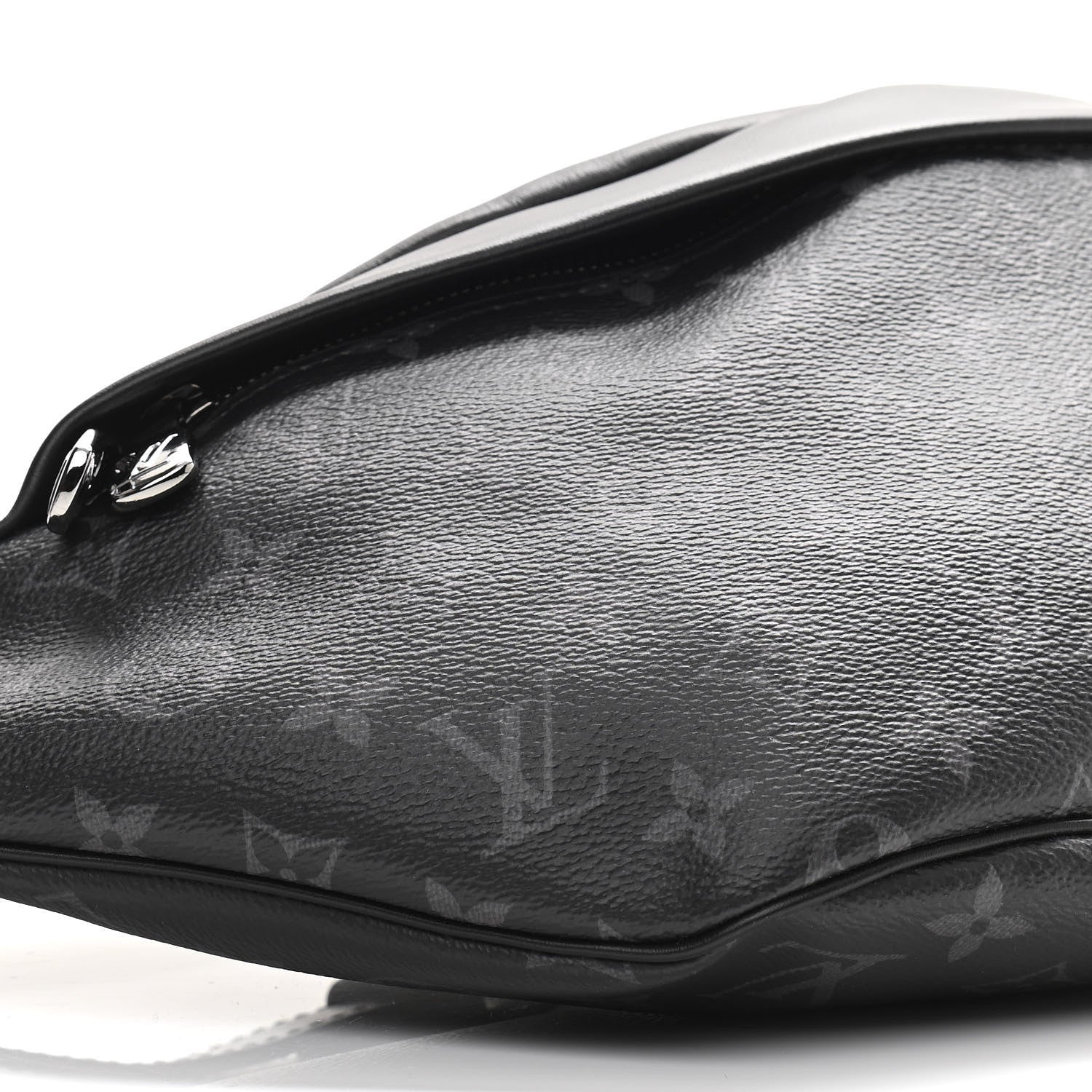 Louis Vuitton Monogram Eclipse Discovery Bumbag 8 of 11