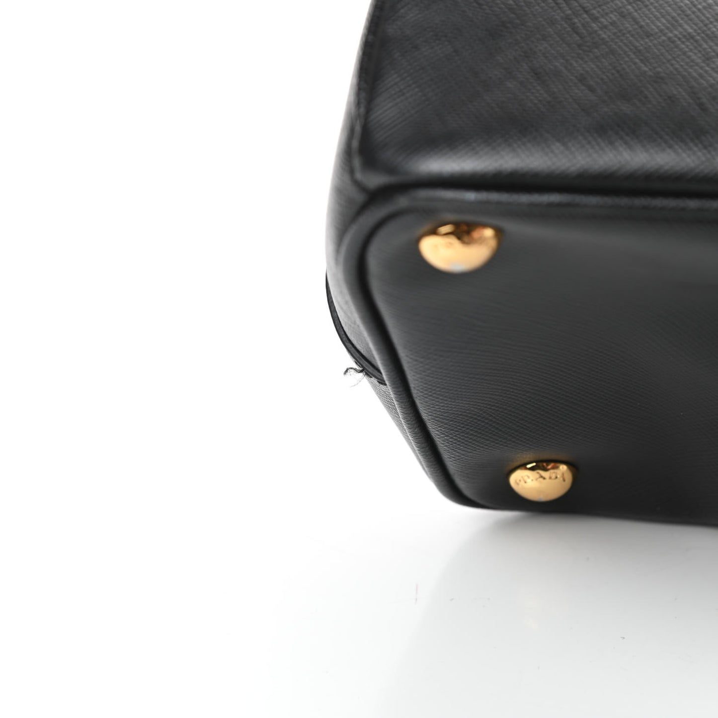 Saffiano Medium Galleria Double Zip Tote Black