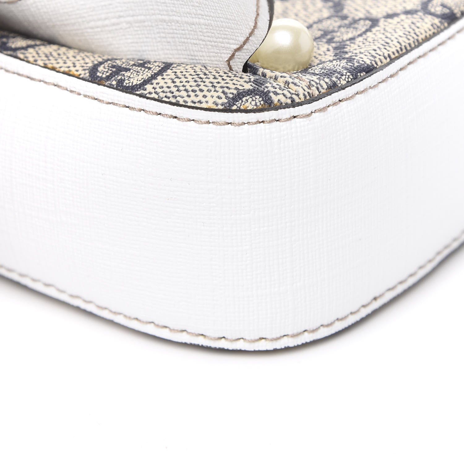 Gucci GG Supreme Monogram Childrens Octopus Messenger Bag White 9 of 10