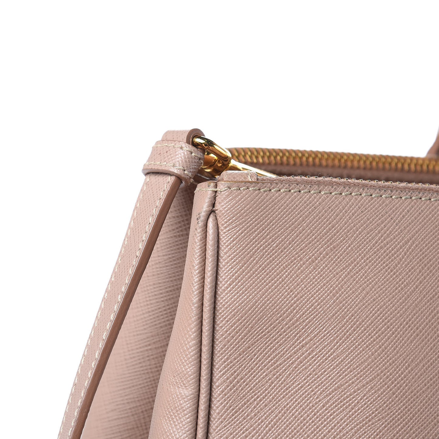 Saffiano Medium Galleria Double Zip Tote Cammeo