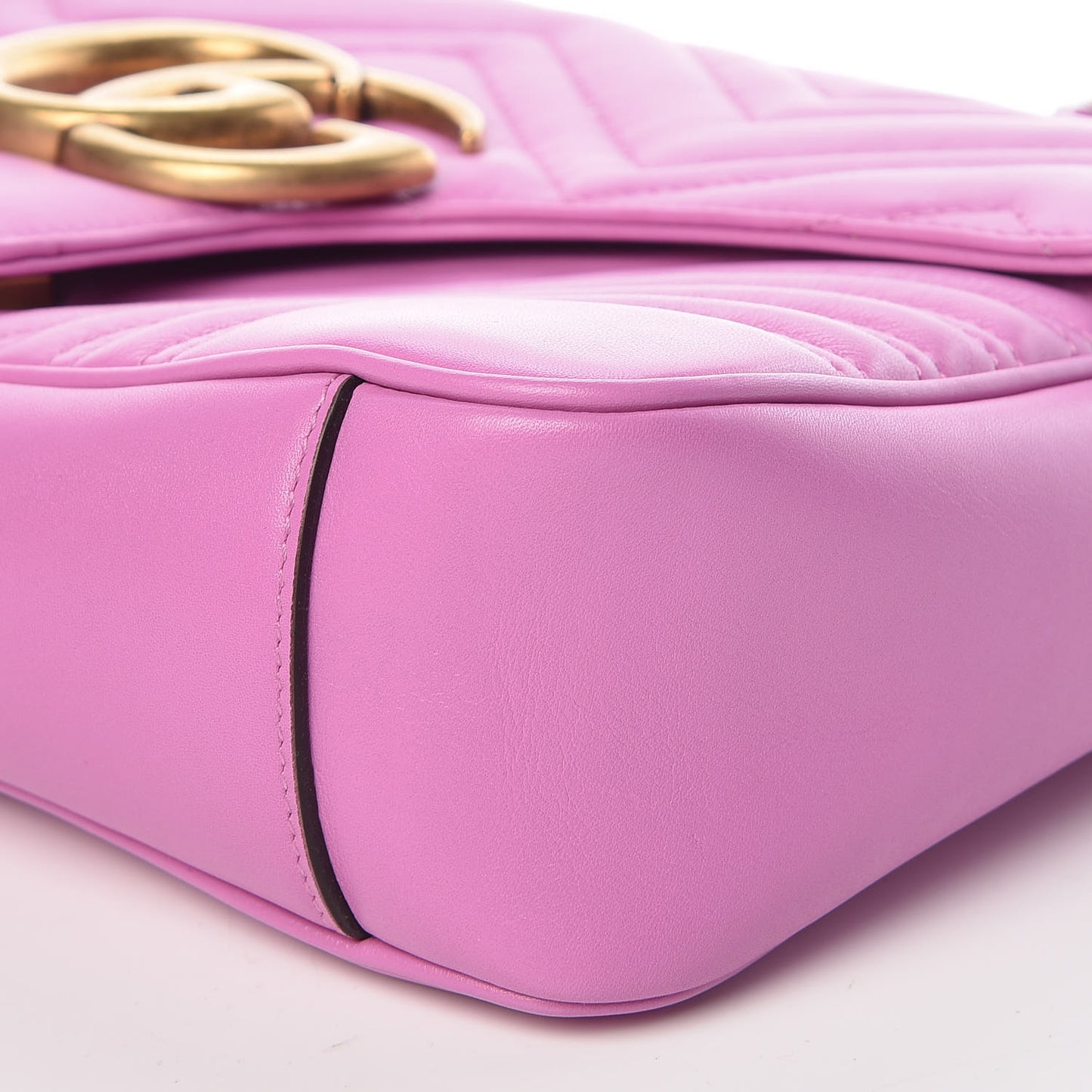 Calfskin Matelasse Medium GG Marmont Shoulder Bag Candy Mousse