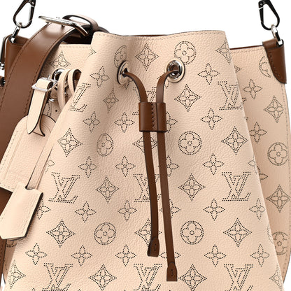 Louis Vuitton Mahina Muria Creme 7 of 10