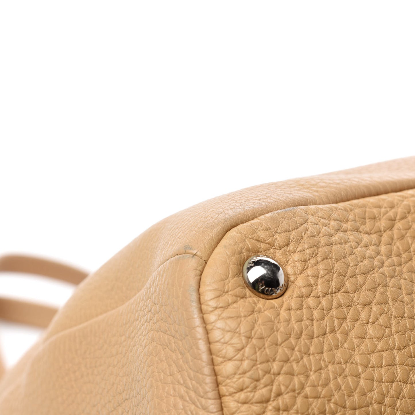 Vitello Daino Pushlock Tote Sughero