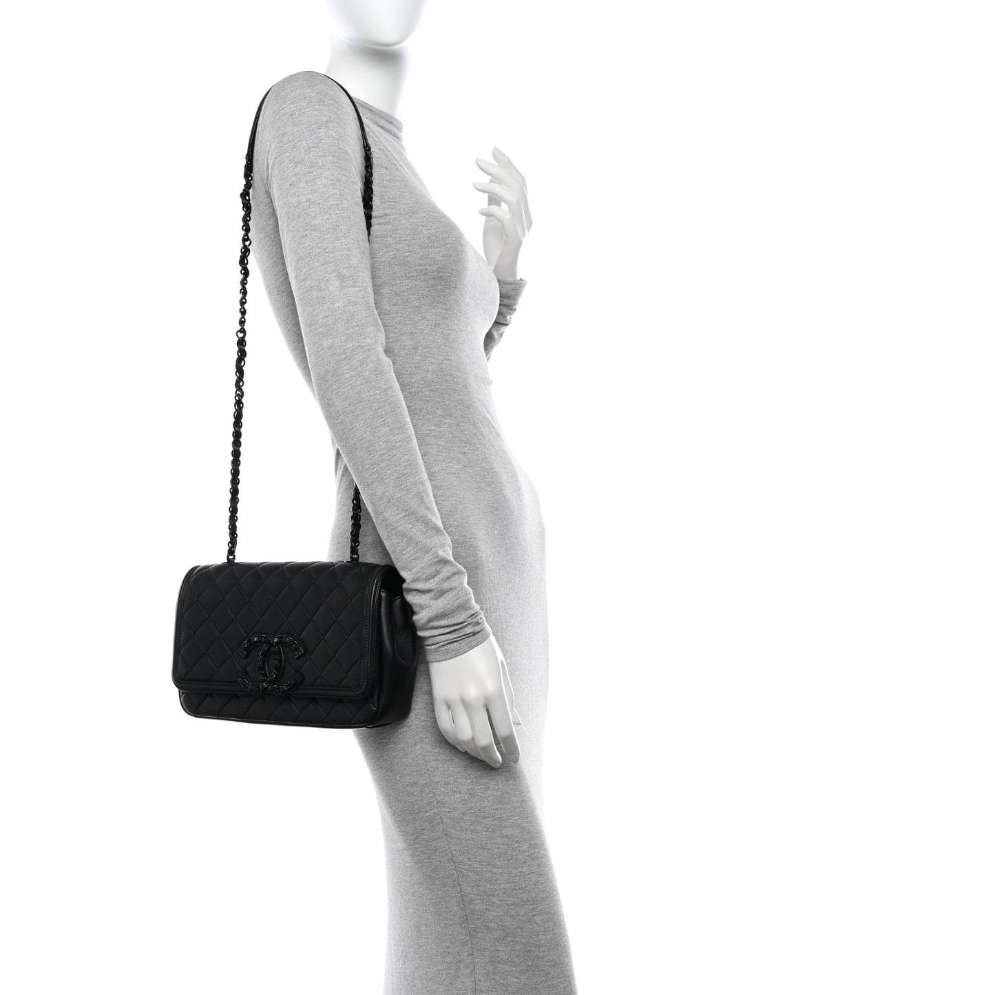 Lambskin Quilted Medium CC Filigree Flap Black