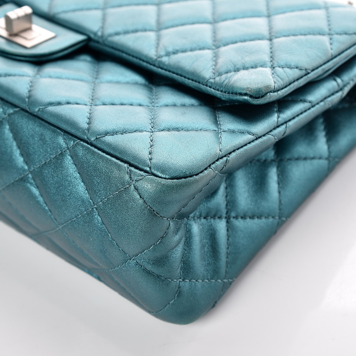Chanel Metallic Calfskin Quilted 2.55 Reissue 226 Flap Turquoise 15 of 23