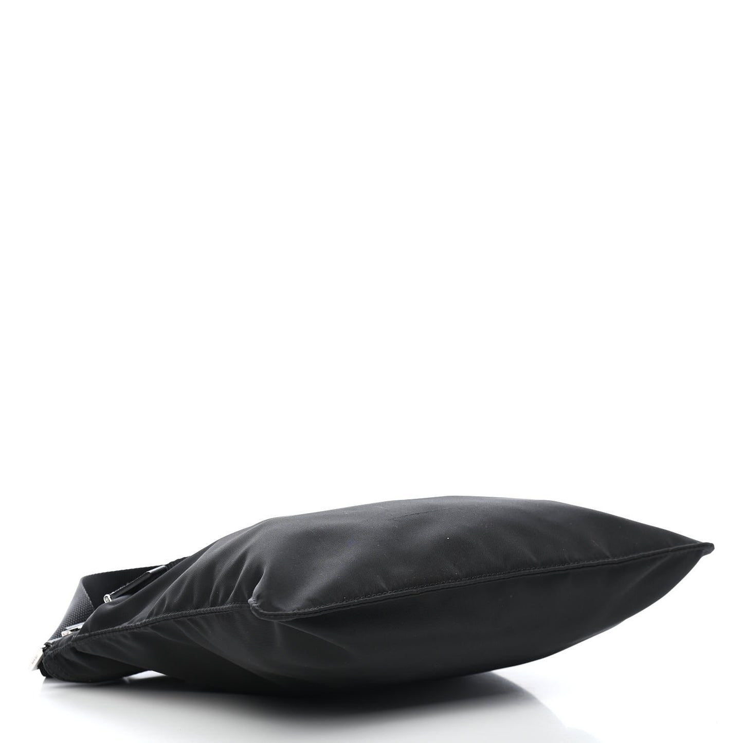 Nylon Flat Messenger Bag Black