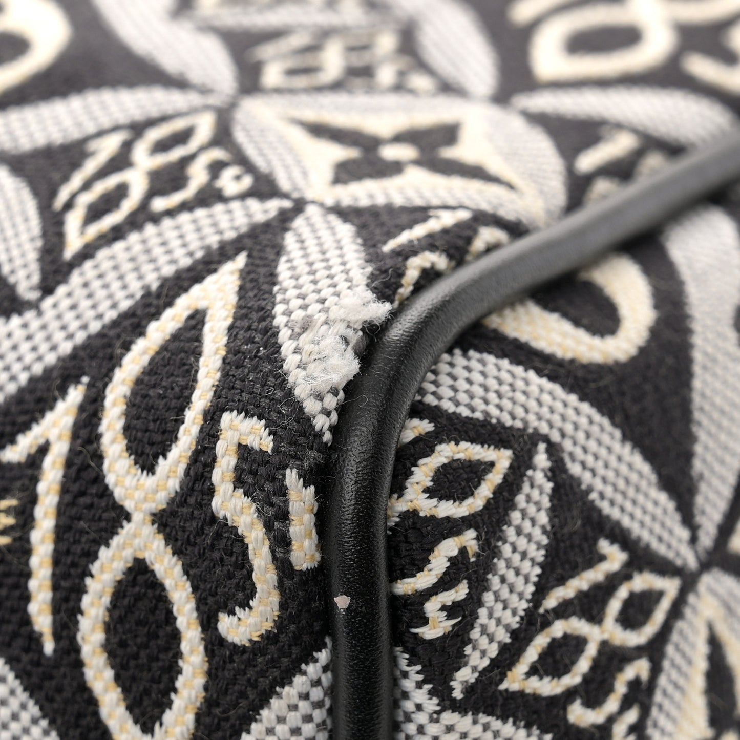 Jacquard Since 1854 Speedy Bandouliere 25 Grey