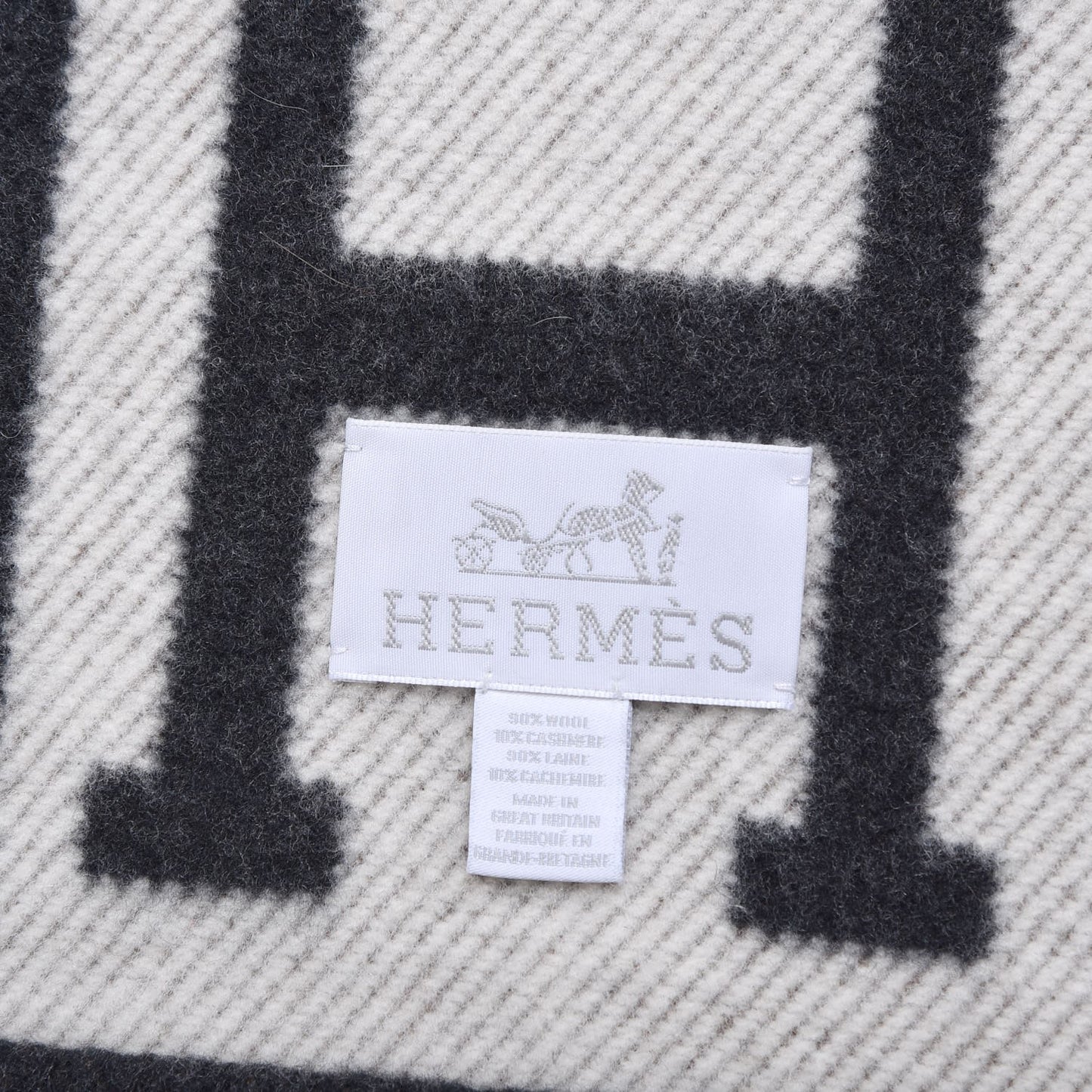 Wool Cashmere Avalon Blanket Ecru Gris Fonce