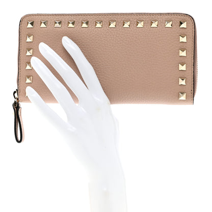 Valentino Garavani Pebbled Calfskin Rockstud Zip Around Wallet Poudre 2 of 7