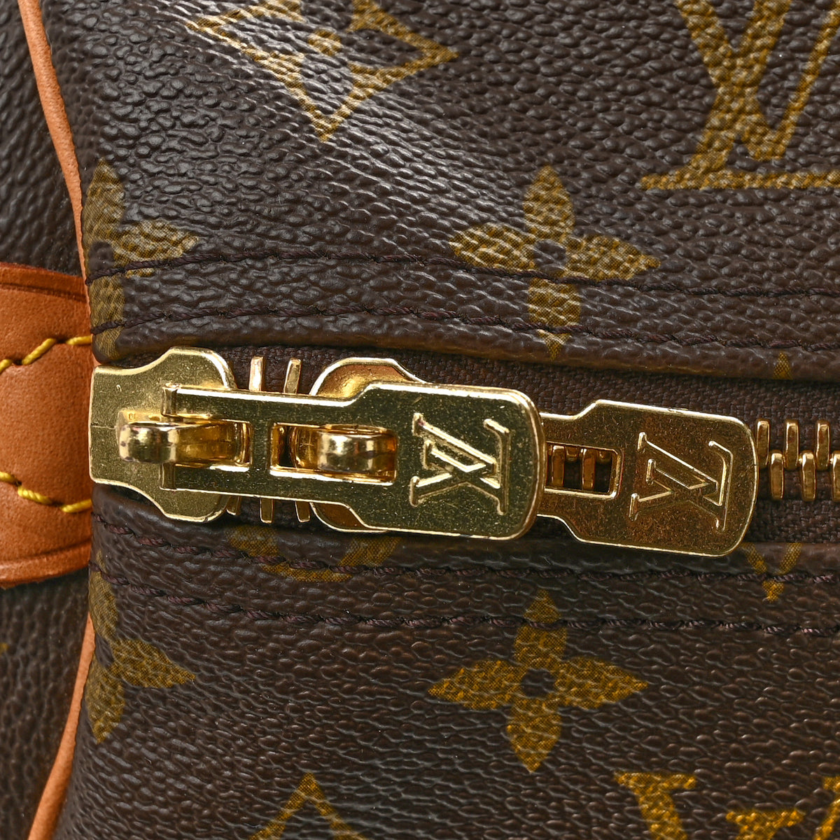 Louis Vuitton Monogram Keepall 60 13 of 14