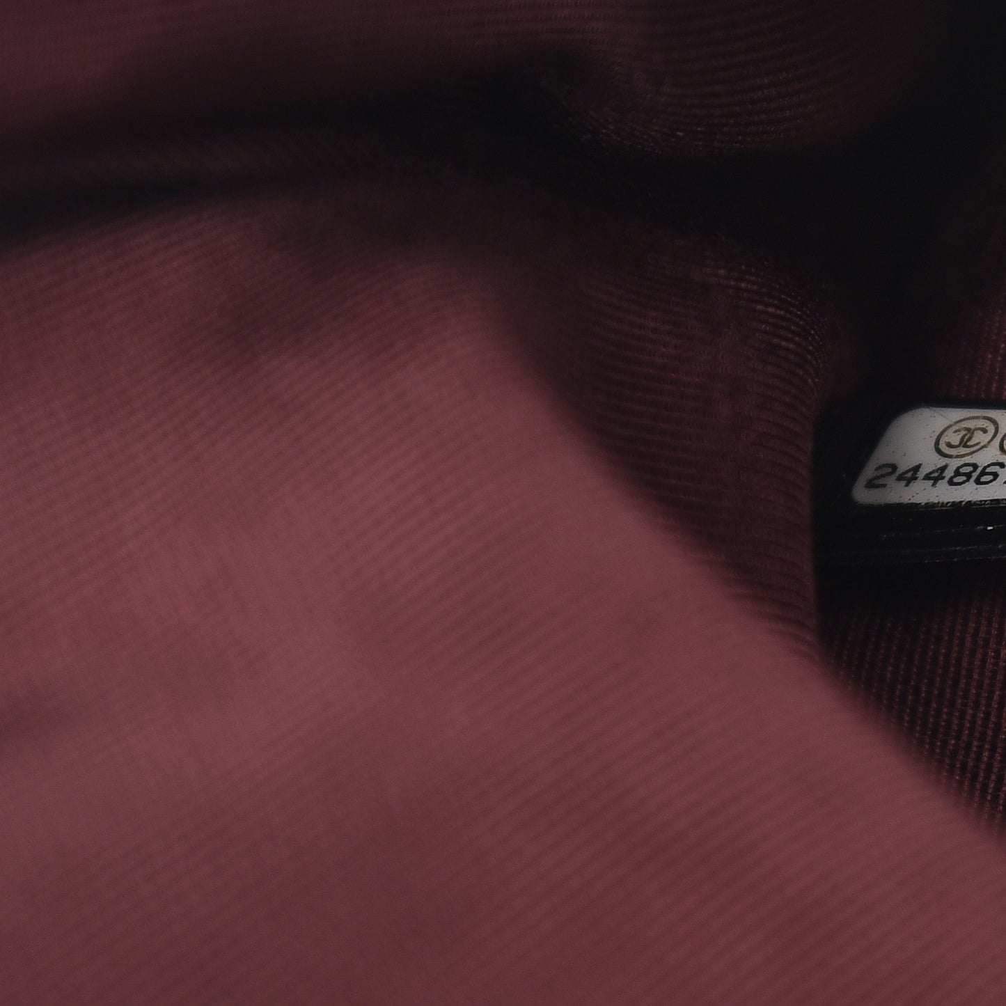 Caviar Quilted Medium Cosmetic Case Black