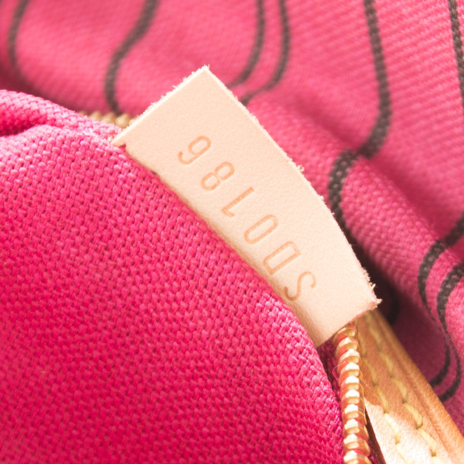 Louis Vuitton Monogram Delightful MM Pivoine 8 of 8