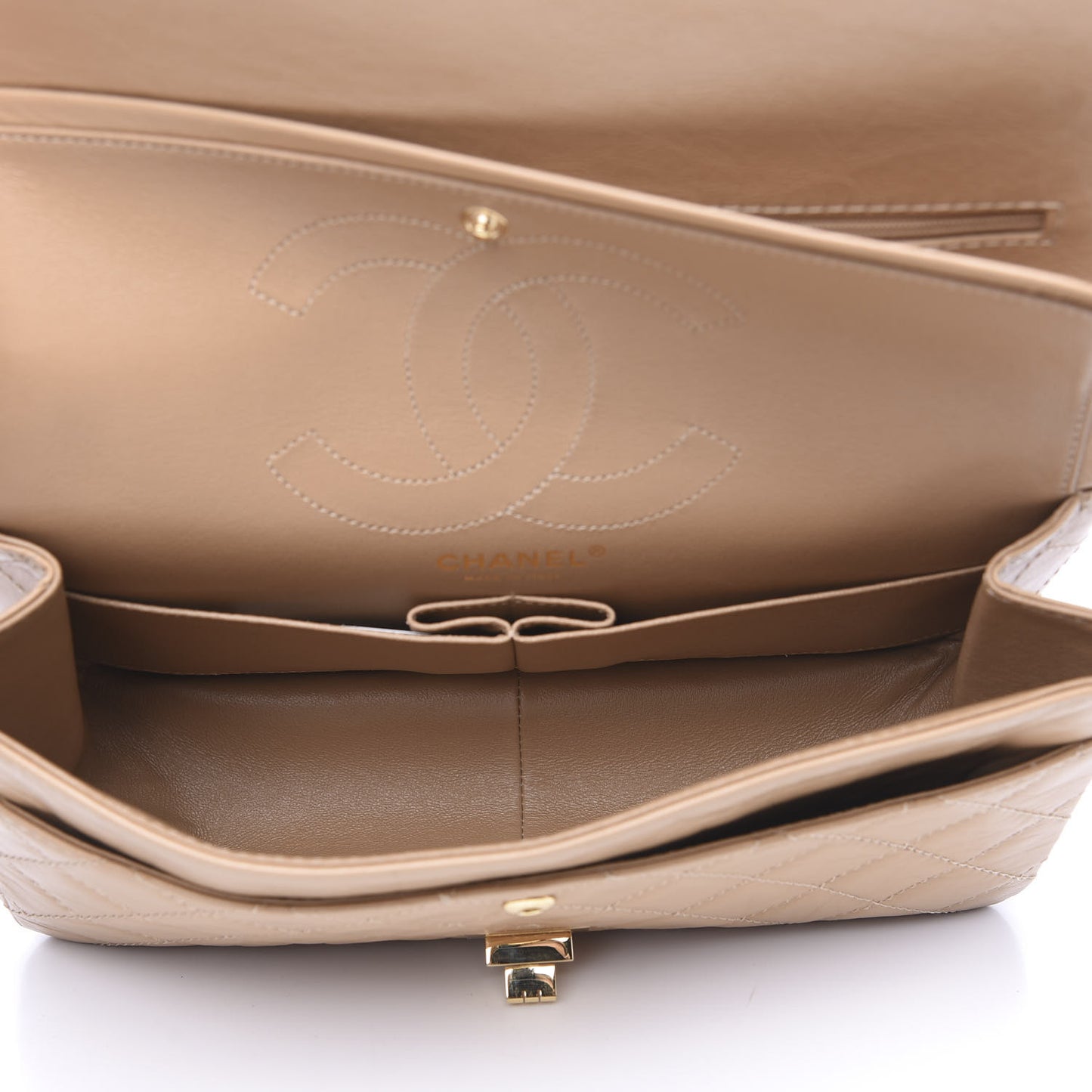 Aged Calfskin Quilted 2.55 Reissue 226 Flap Beige
