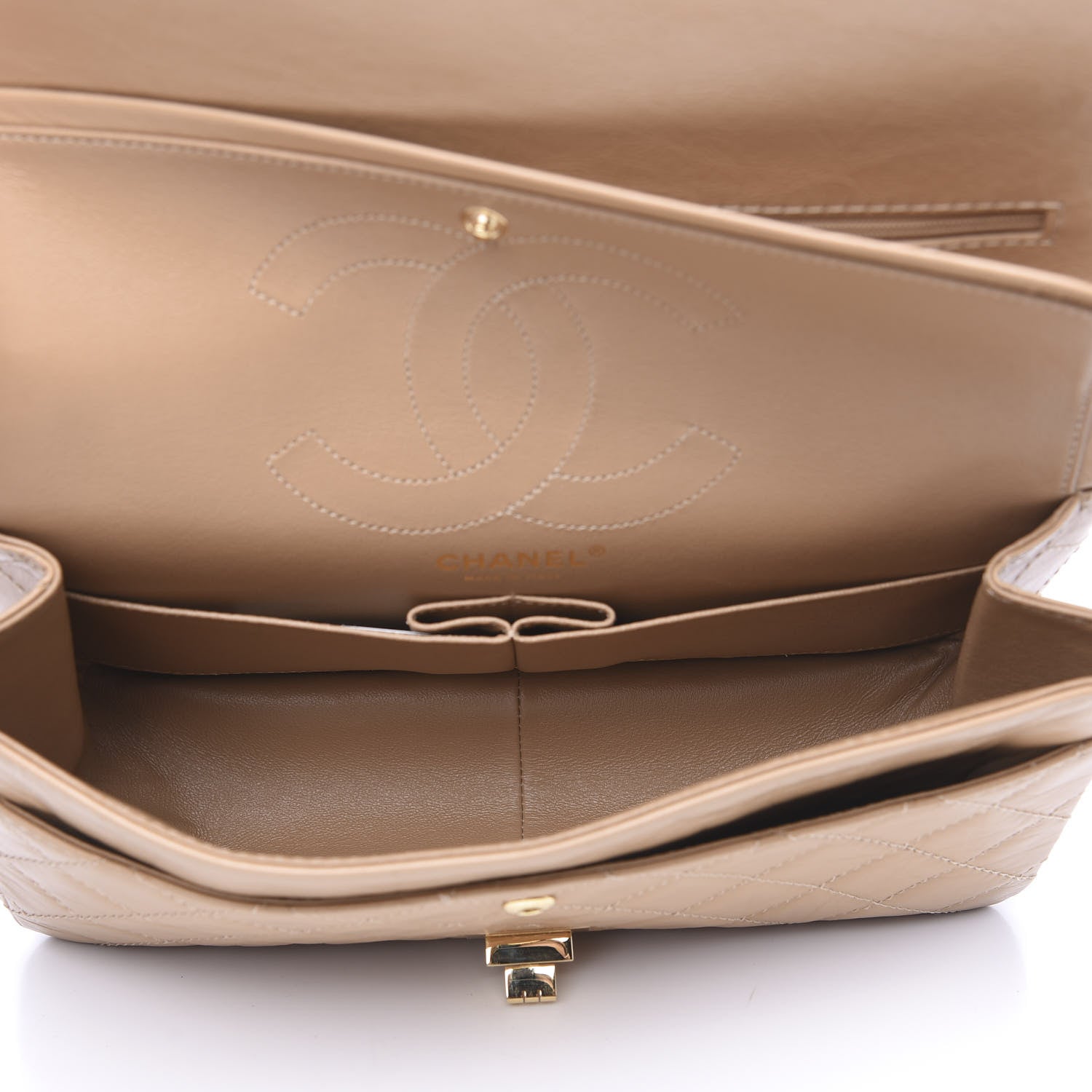 Chanel Aged Calfskin Quilted 2.55 Reissue 226 Flap Beige 4 of 10