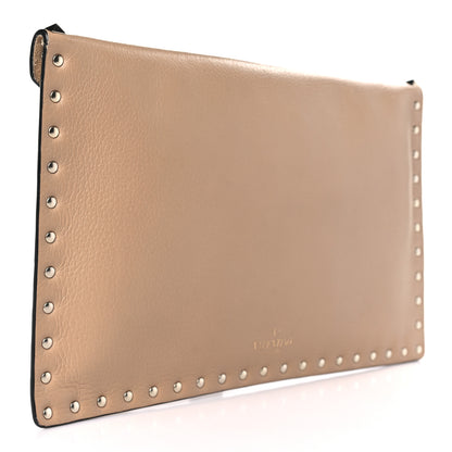 Valentino Garavani Pebbled Calfskin Large Rockstud Envelope Clutch Camel Rose 3 of 7