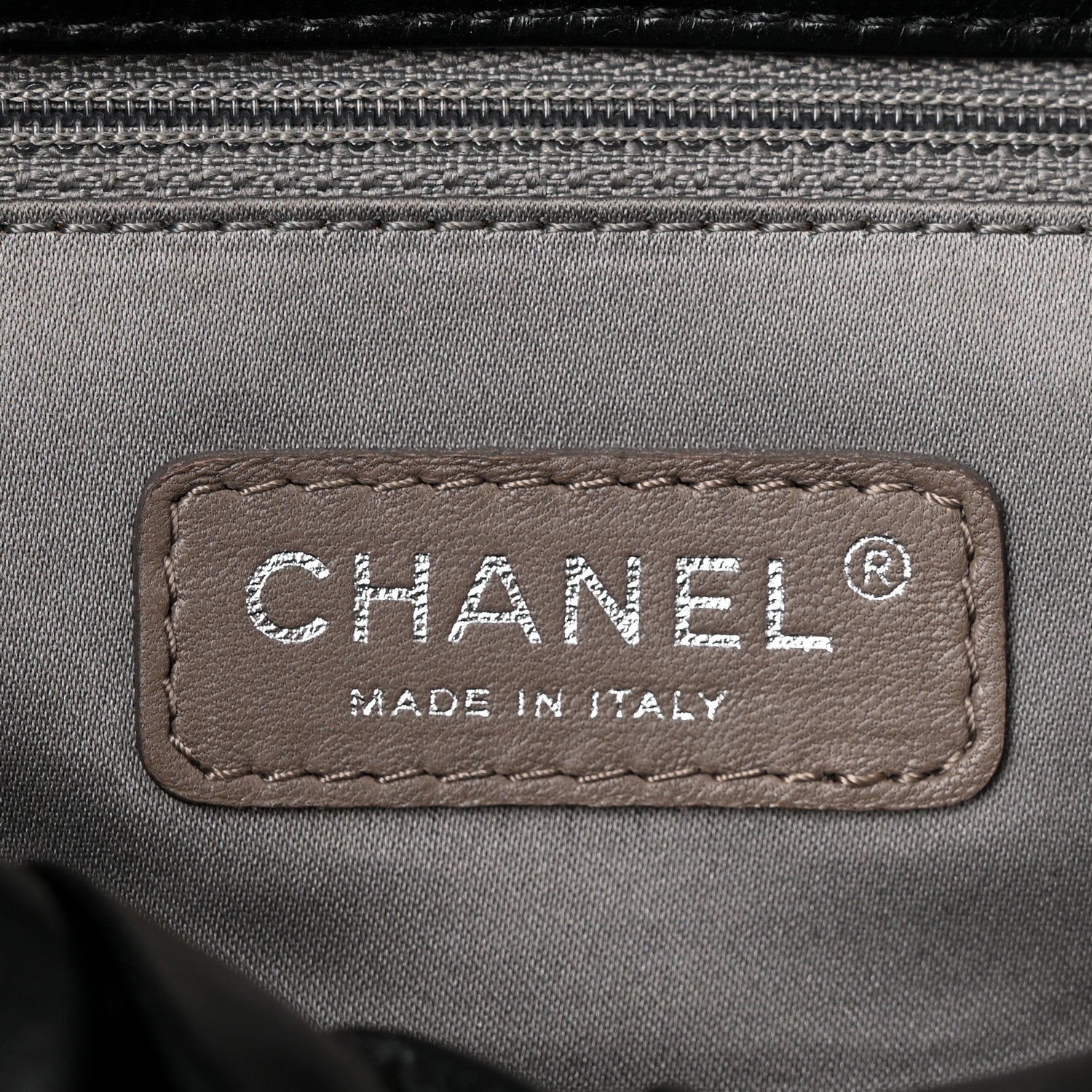 Chanel Glazed Calfskin Twisted Maxi Flap Black 6 of 19