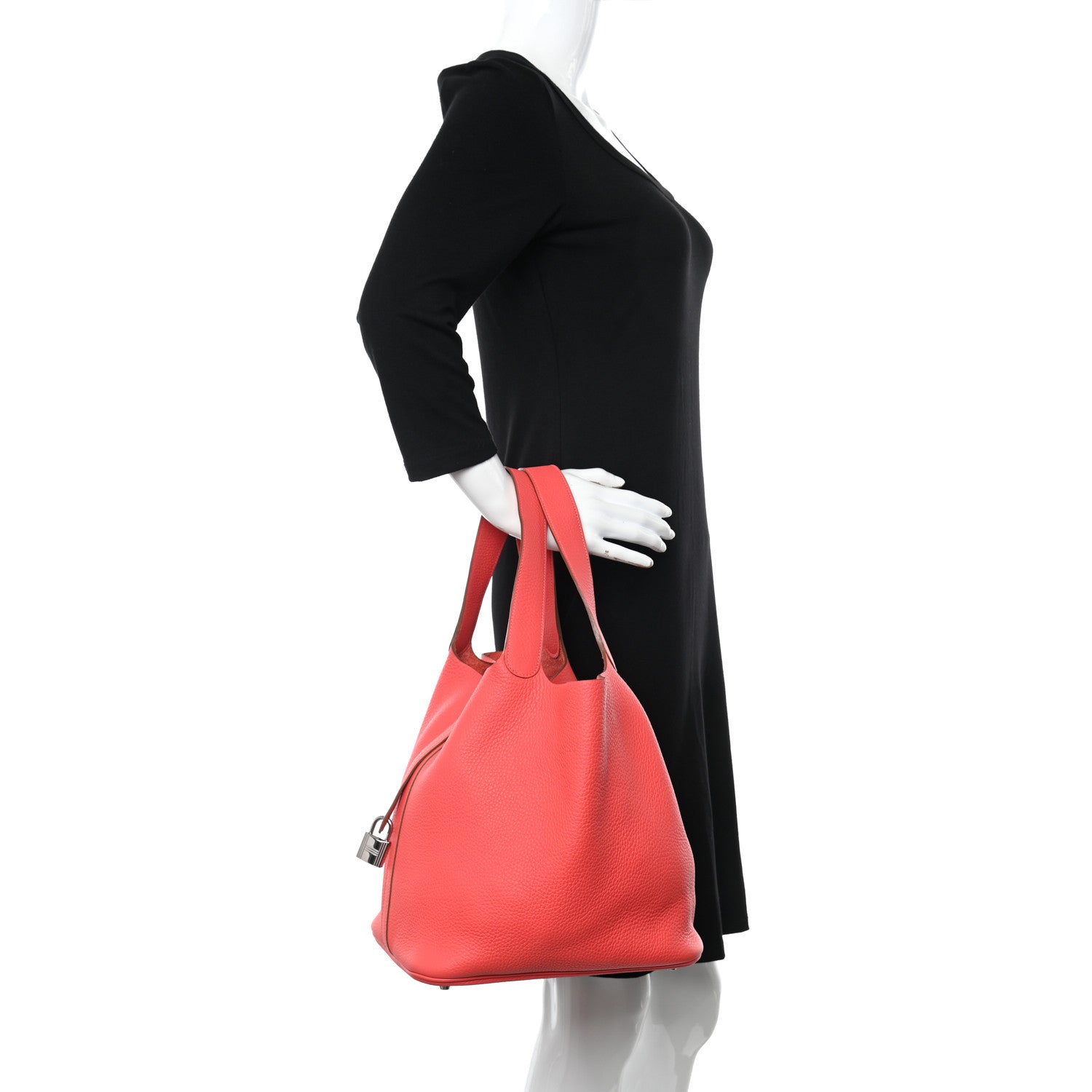 Hermes Taurillon Clemence Picotin Lock 26 GM Bougainvillea 2 of 12