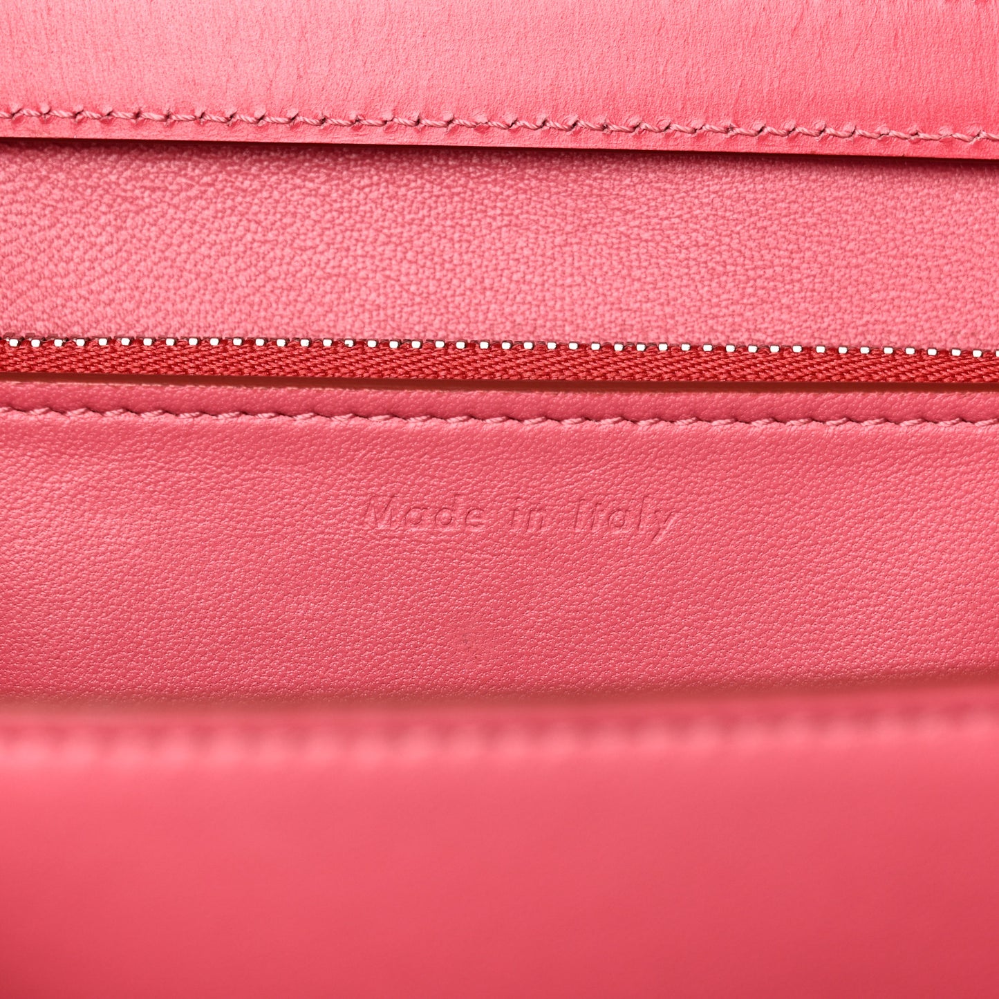 Smooth Calfskin Medium Classic Box Flap Bag Bubble