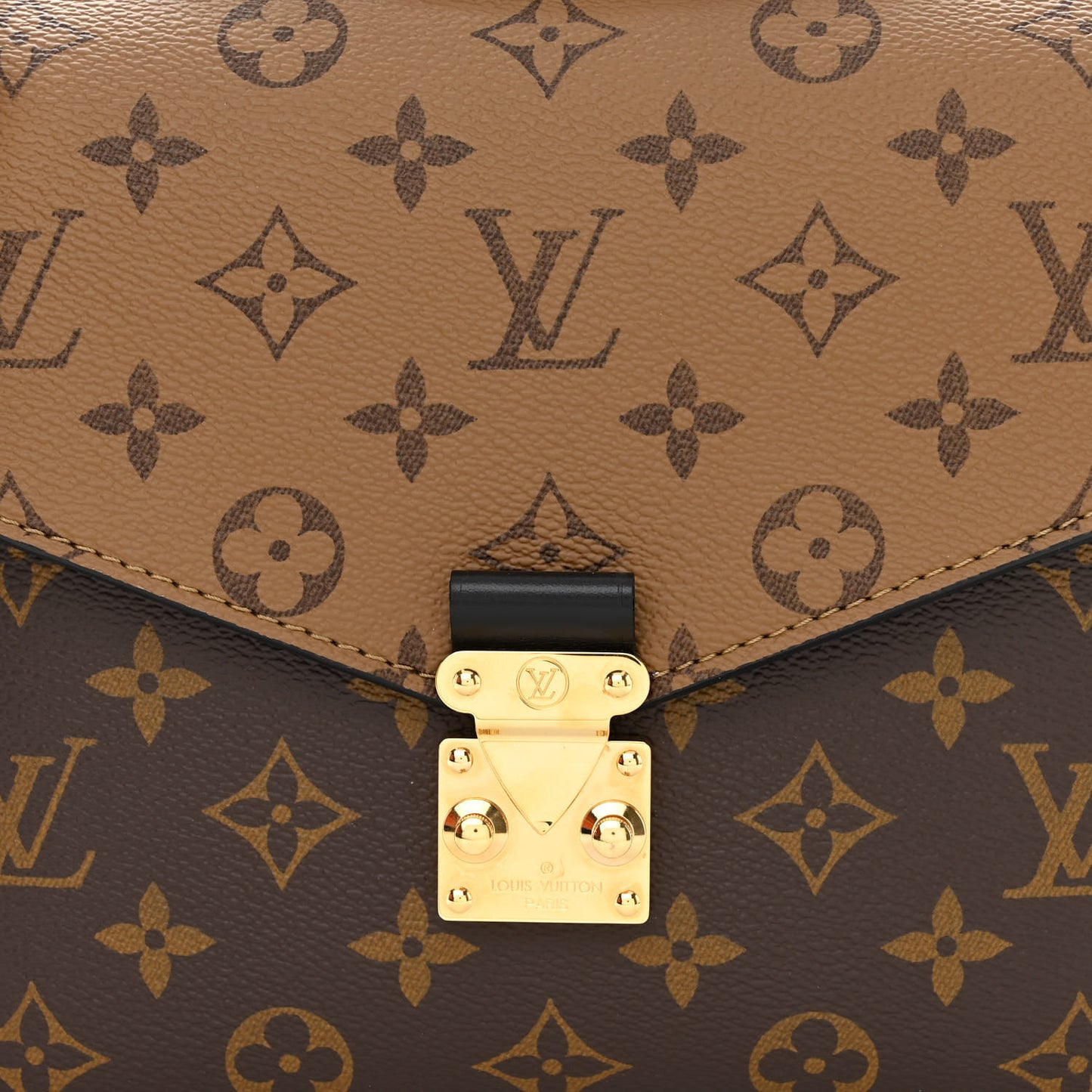 Reverse Monogram Pochette Metis