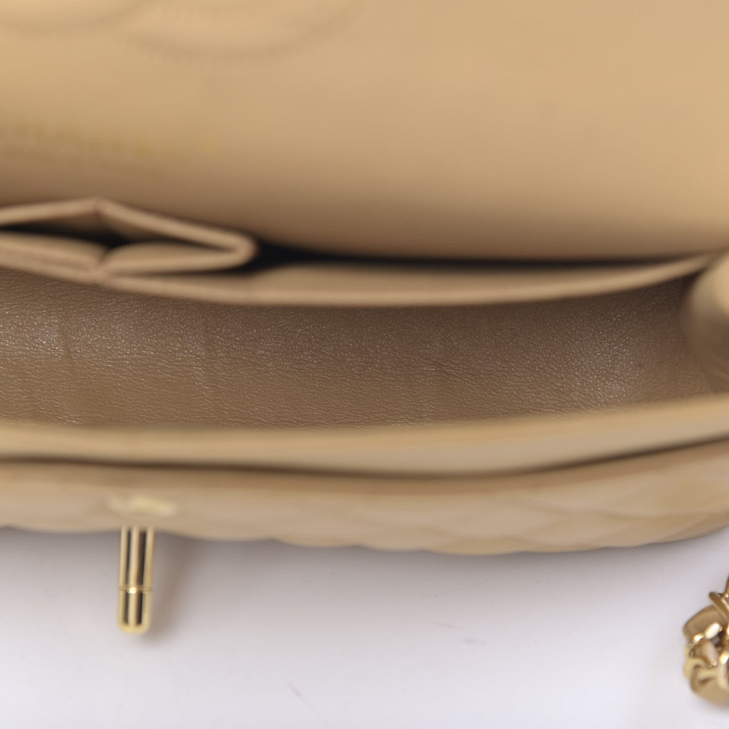 Lambskin Quilted Medium Double Flap Beige
