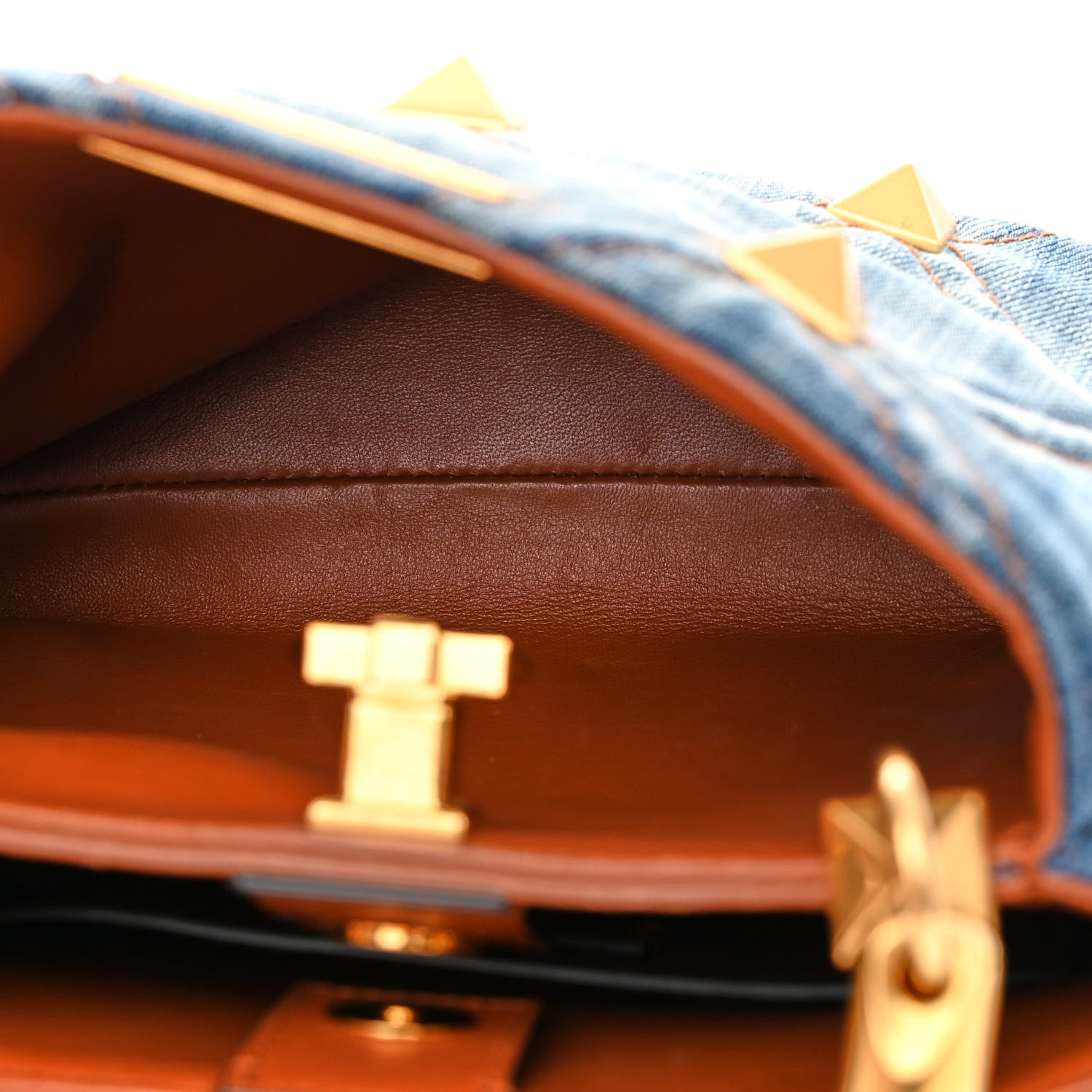 Valentino Garavani Denim Small Roman Stud The Handle Bag Light Denim Selleria 5 of 10