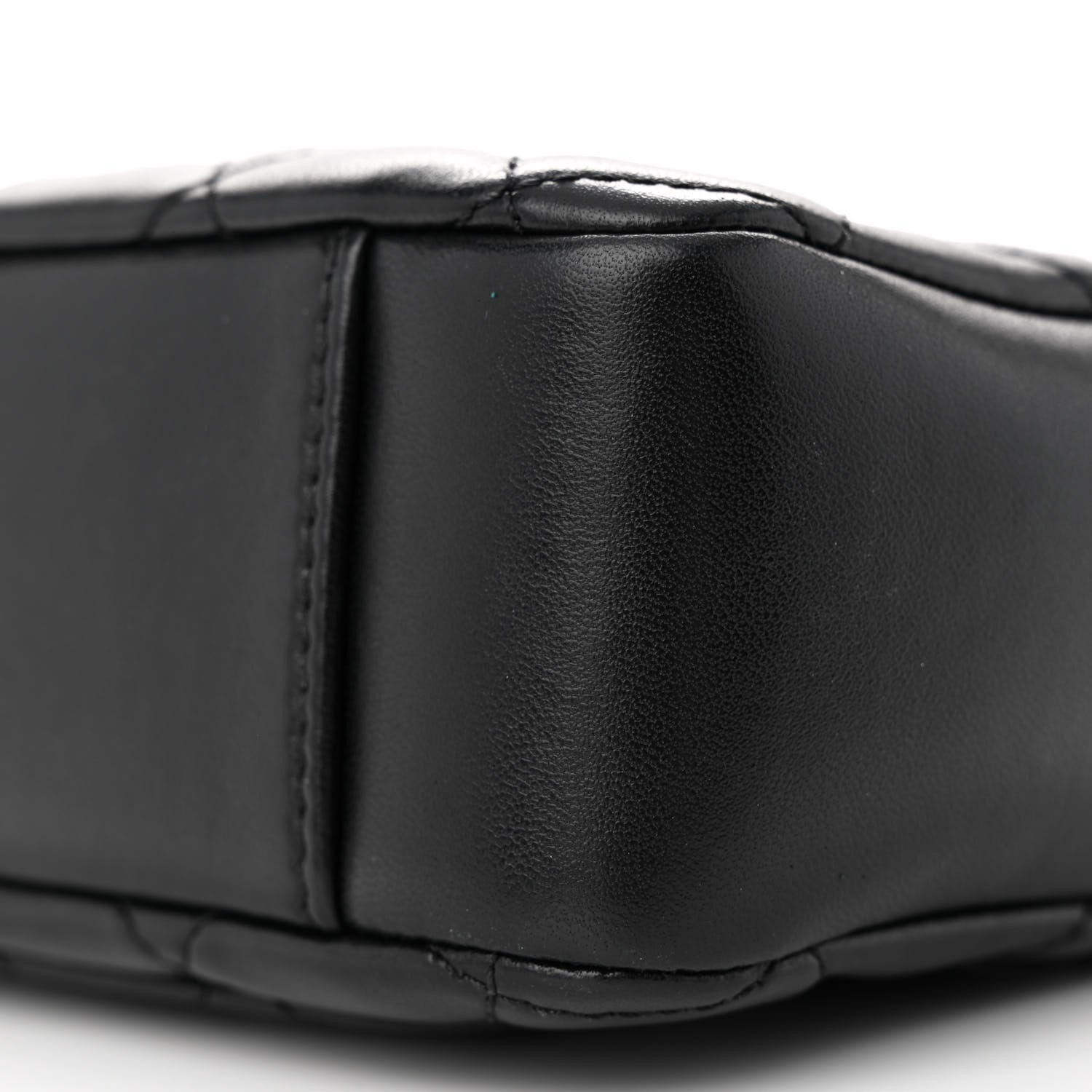 Chanel Lambskin Quilted CC Pearl Crush Camera Case Black 10 of 10