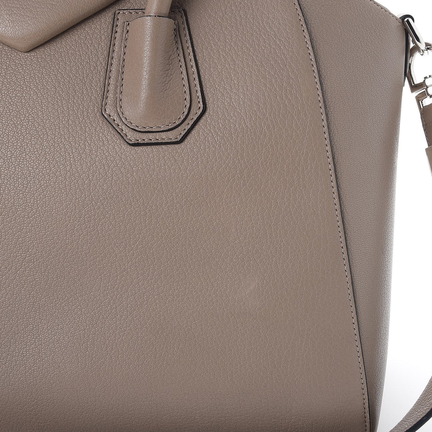Sugar Goatskin Medium Antigona Mastic
