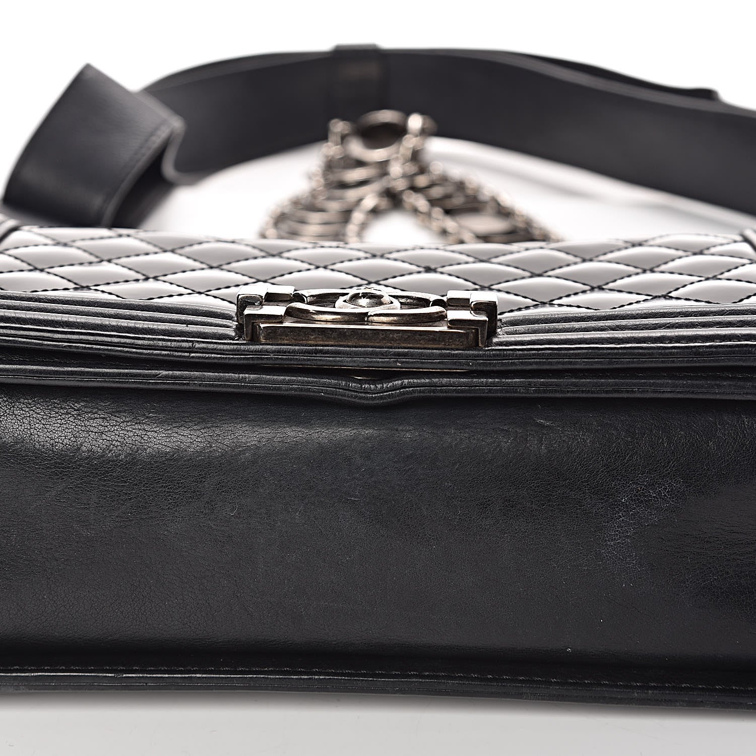 Chanel Glazed Calfskin Quilted Medium Boy Flap Black 18 of 24