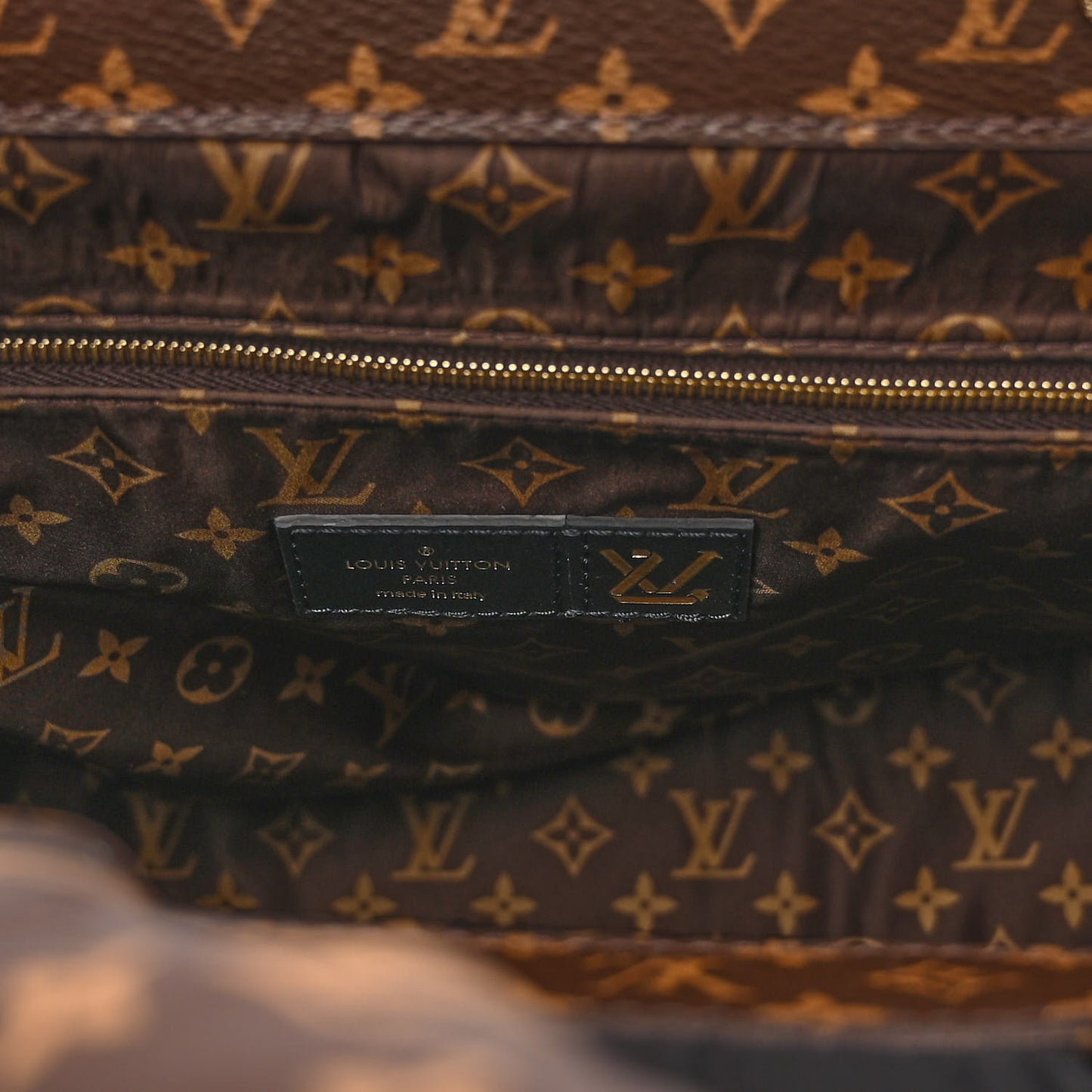 Econyl Monogram Pillow Giant Onthego MM Black