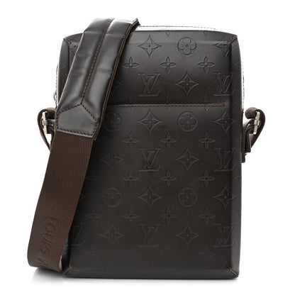 Louis Vuitton Monogram Glace Bobby Cafe 1 of 15