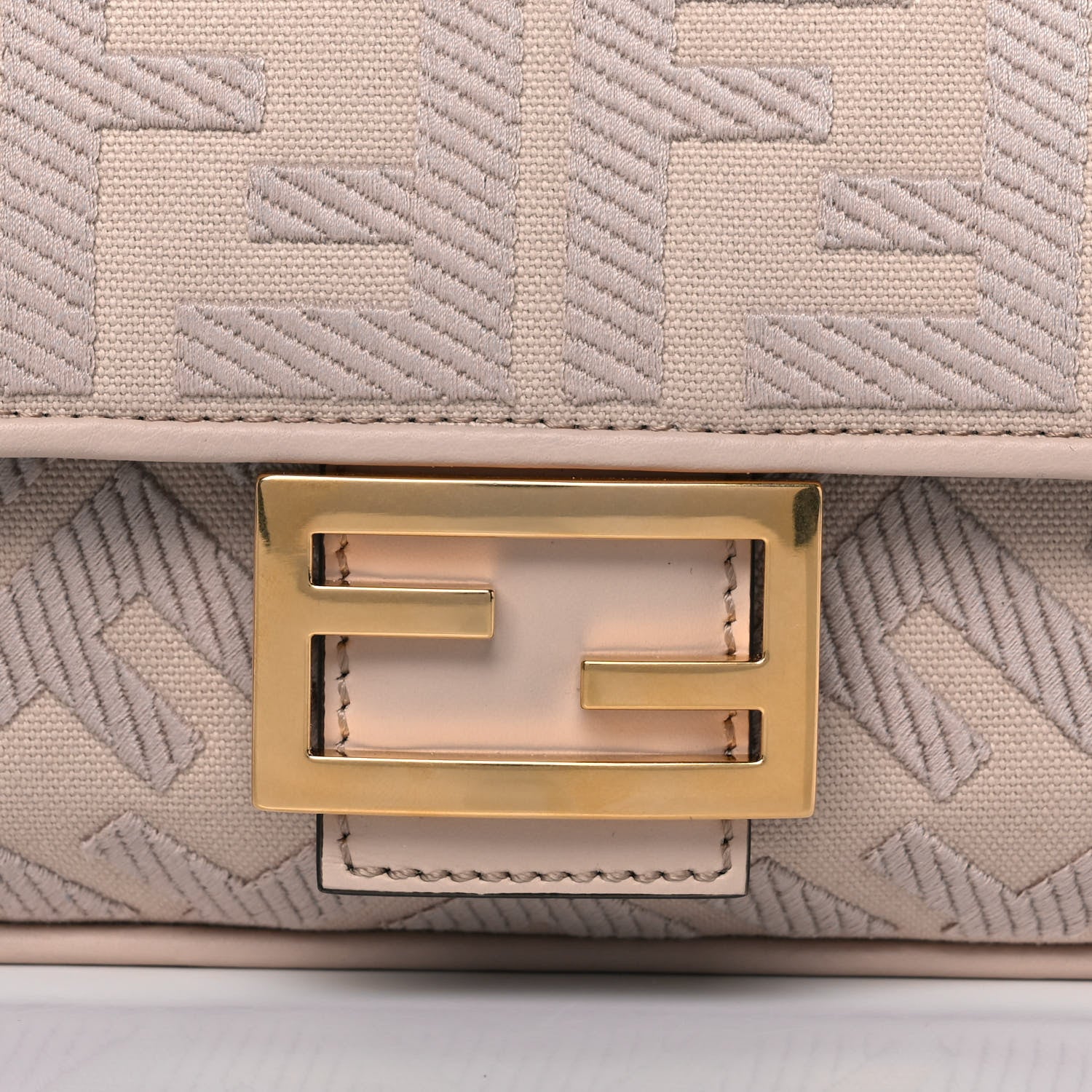 Fendi Canvas Vitello King Bi-Color Strap FF Embroidered Baguette Poudre 10 of 15