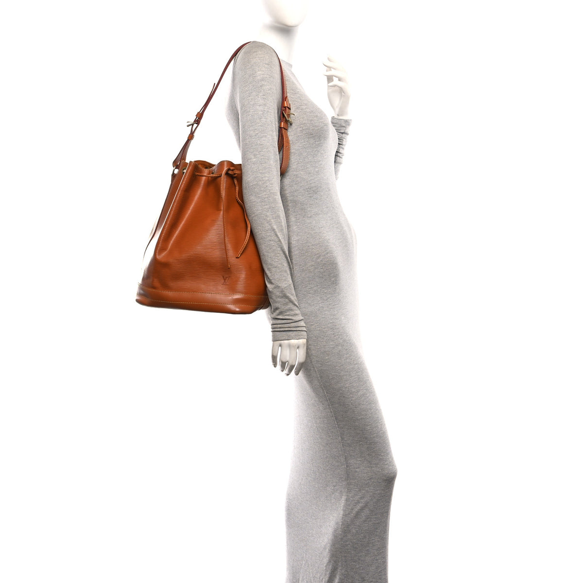 Louis Vuitton Epi Noe Cipango 2 of 9