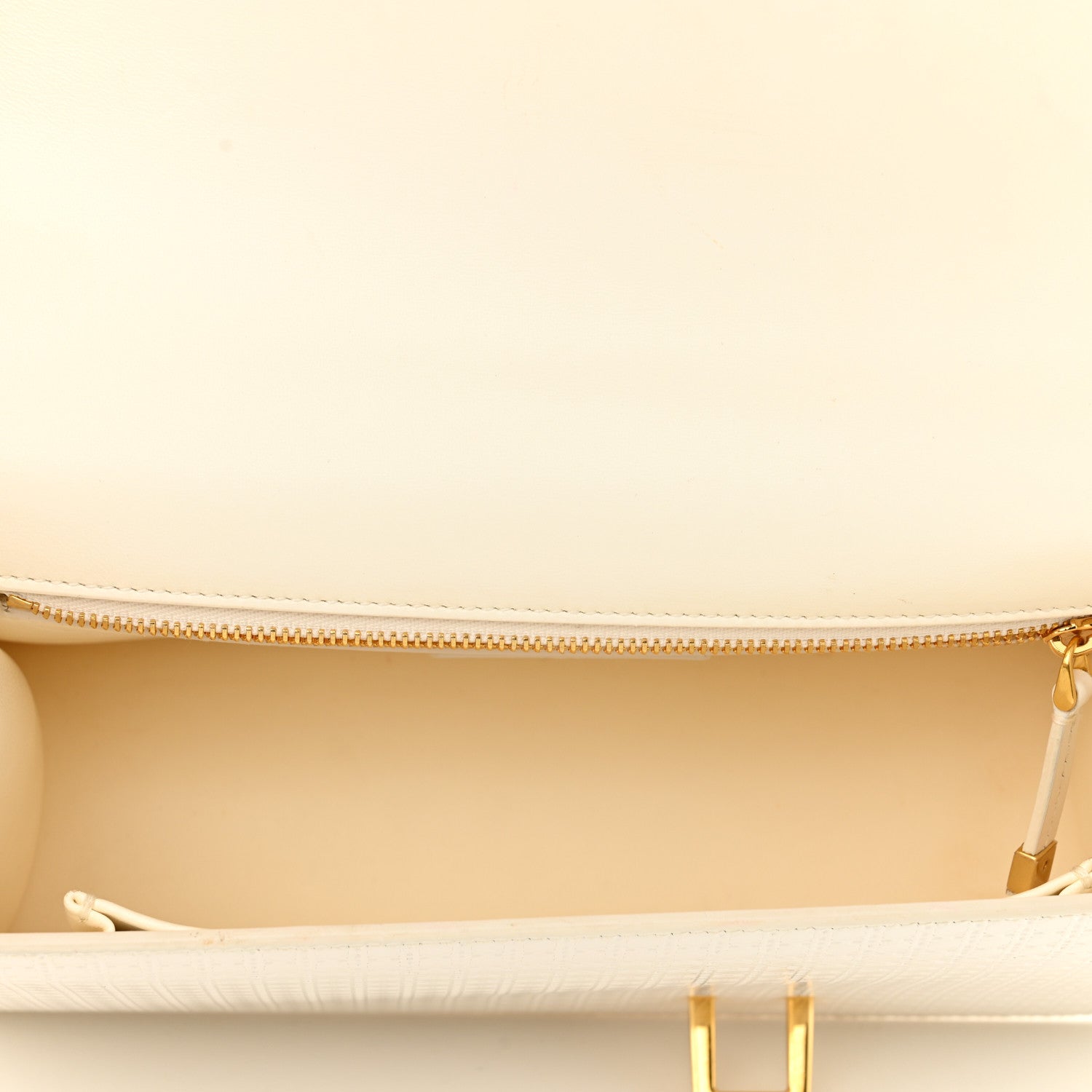 Christian Dior Patent Micro-Cannage 30 Montaigne Chain Flap Bag White 5 of 9