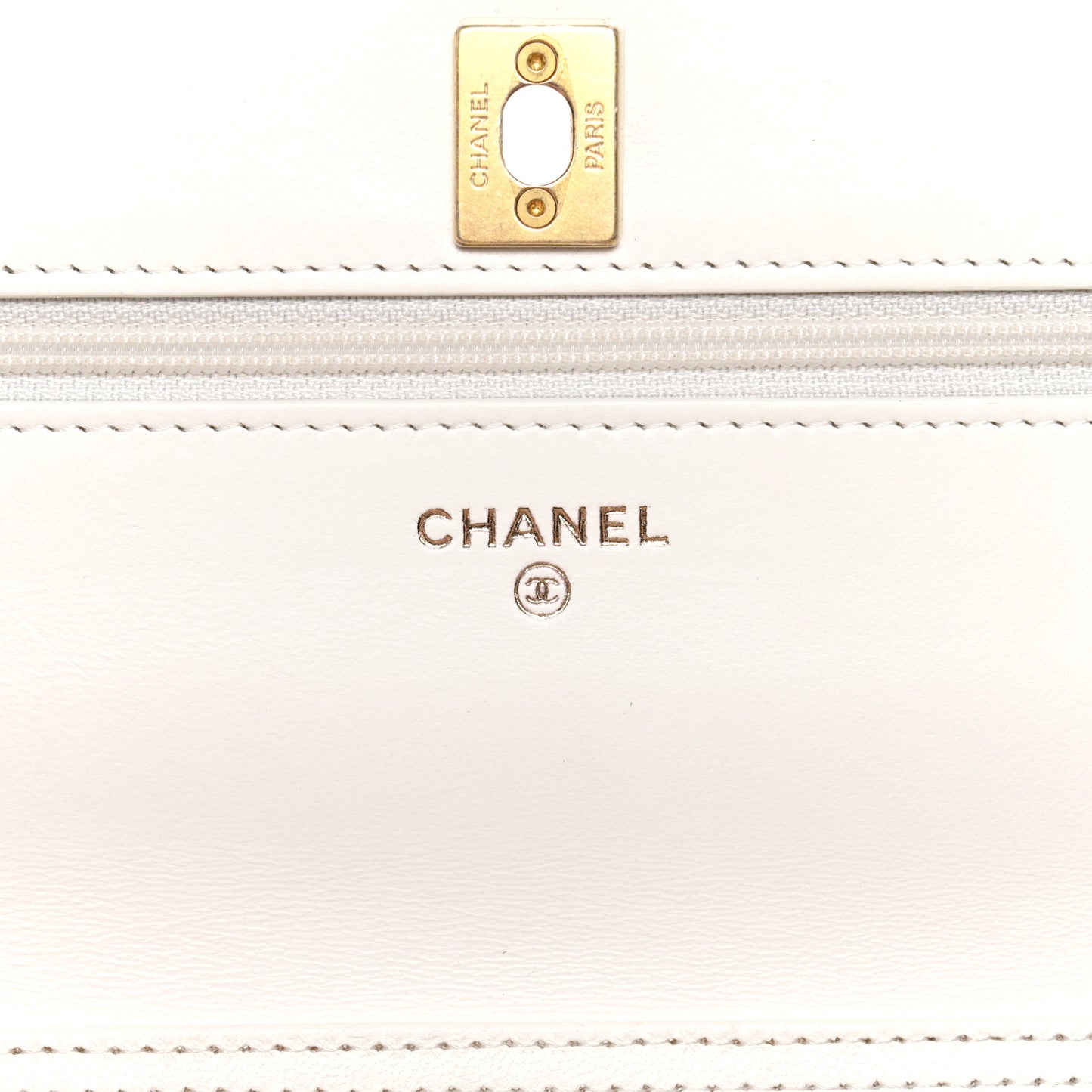 Lambskin Quilted CC Pearl Crush Wallet on Chain WOC White