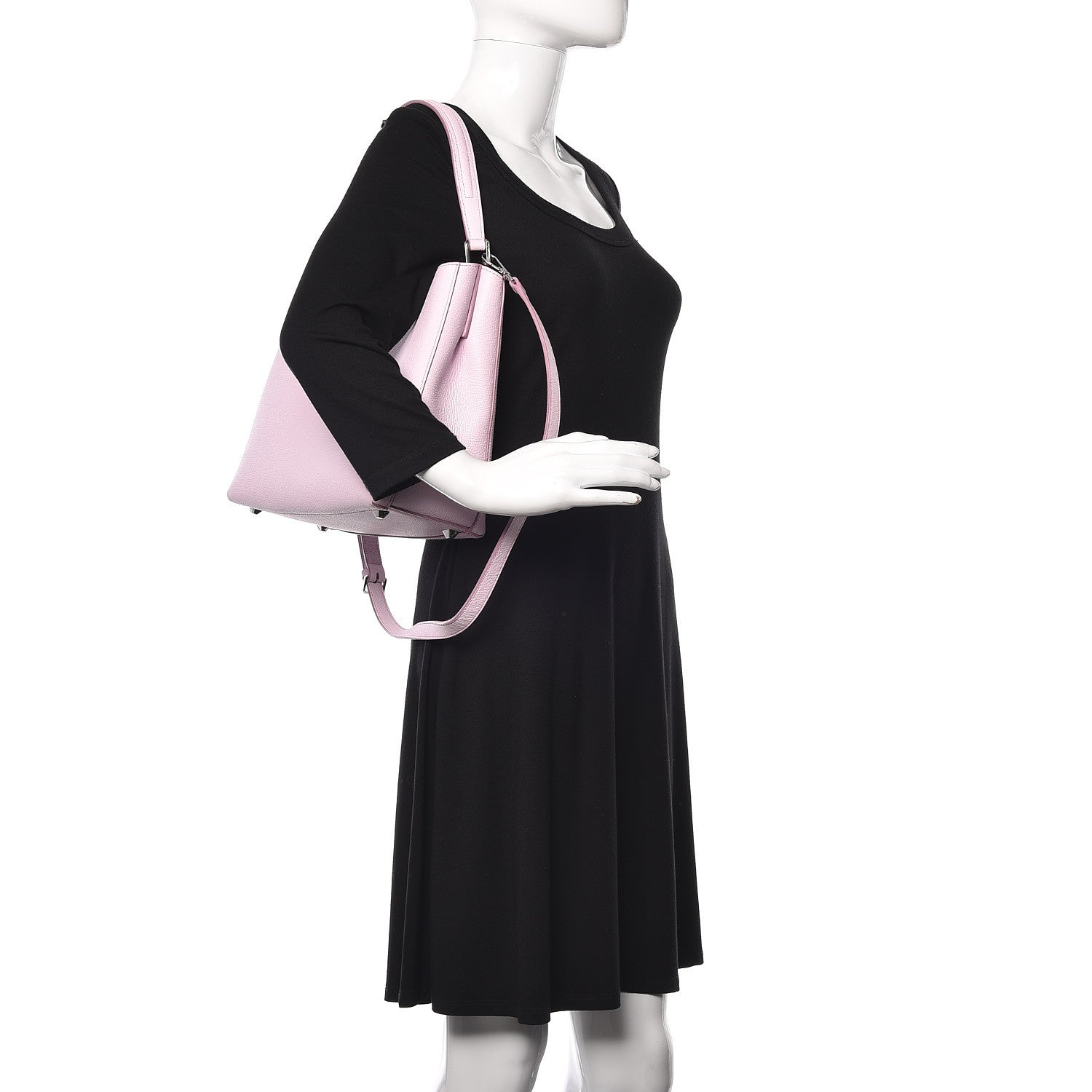 MCM Grained Calfskin Sarah Medium Visetos Hobo Pale Mauve 2 of 13