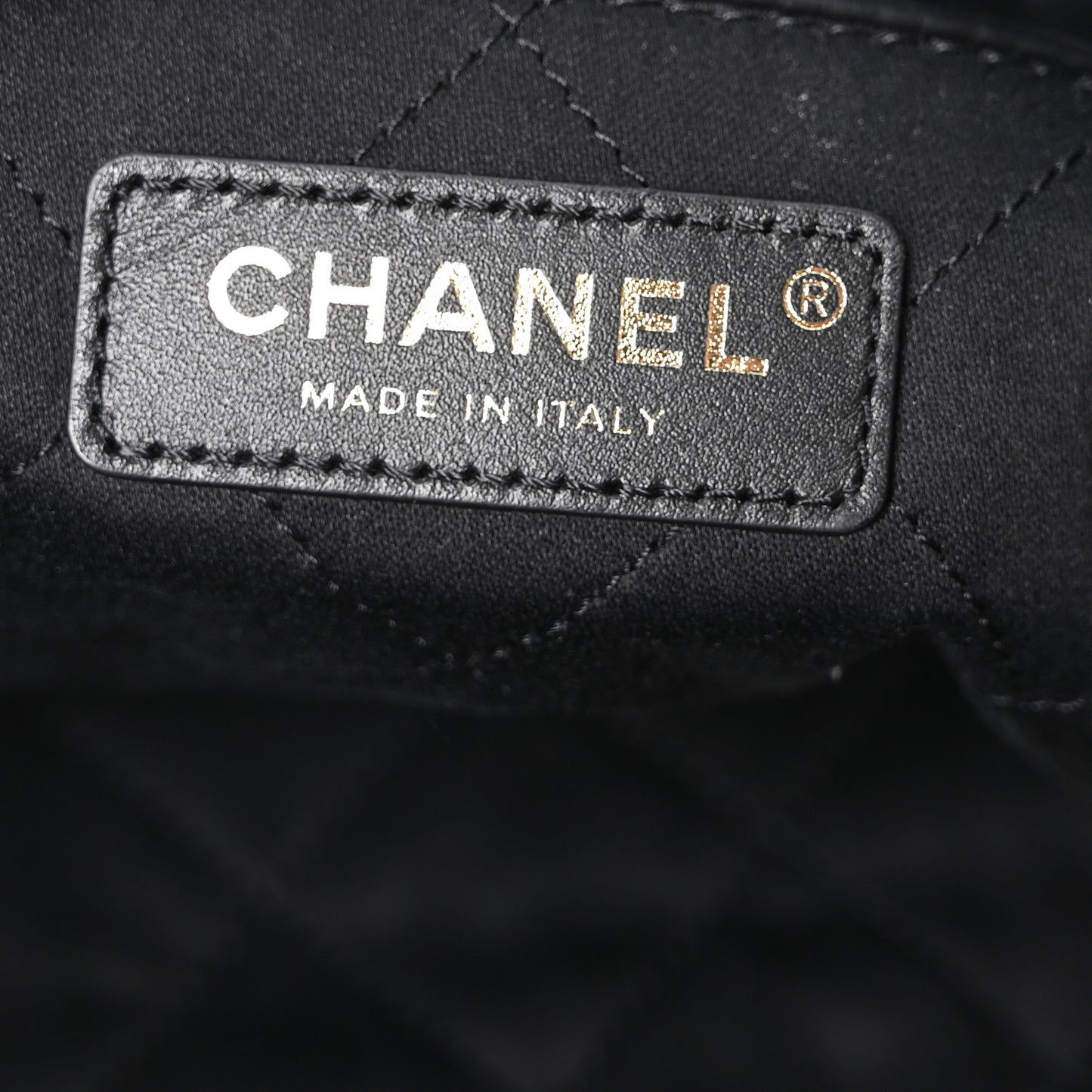 Shiny Calfskin Quilted Small Chanel 22 Black