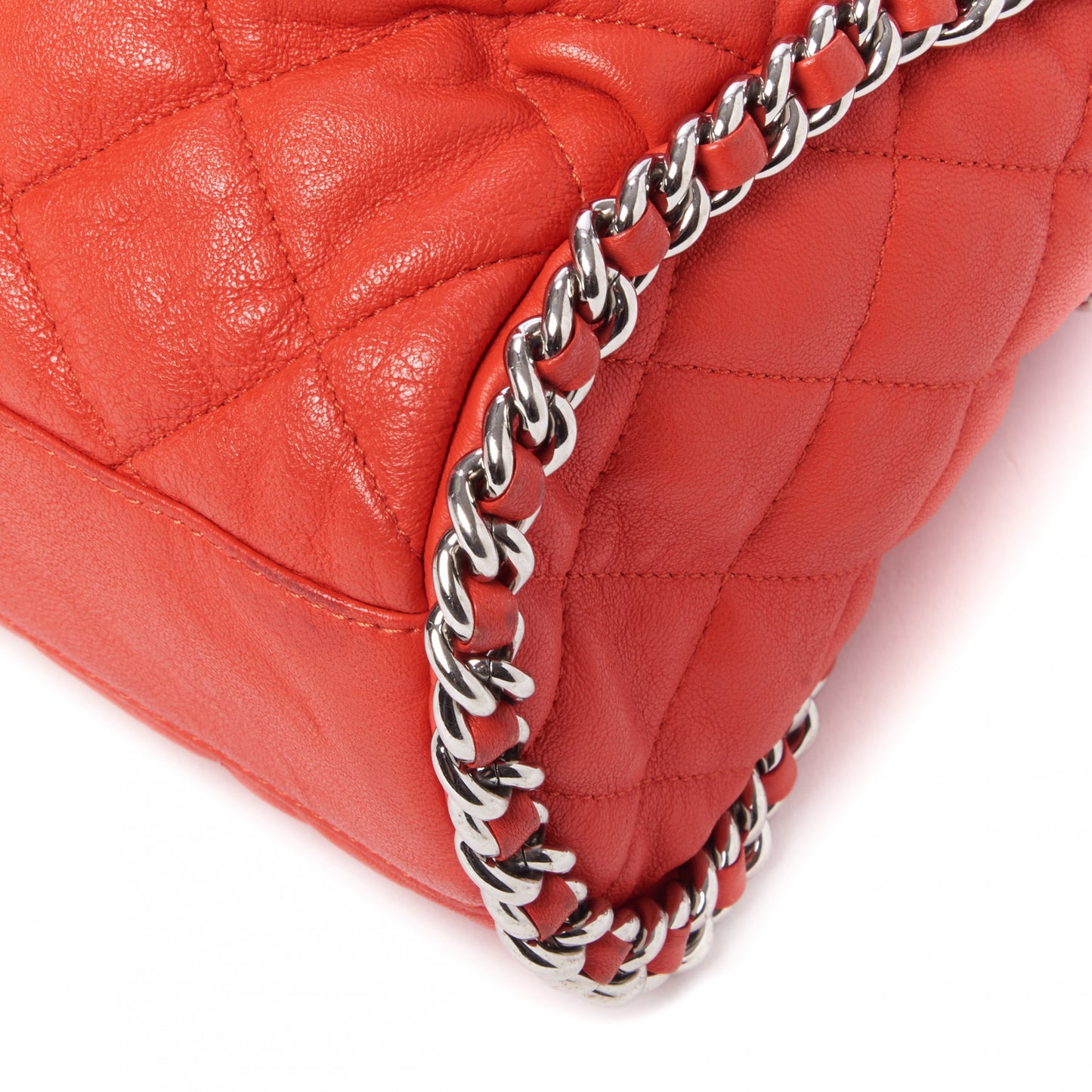 Washed Lambskin Chain Around Hobo Red